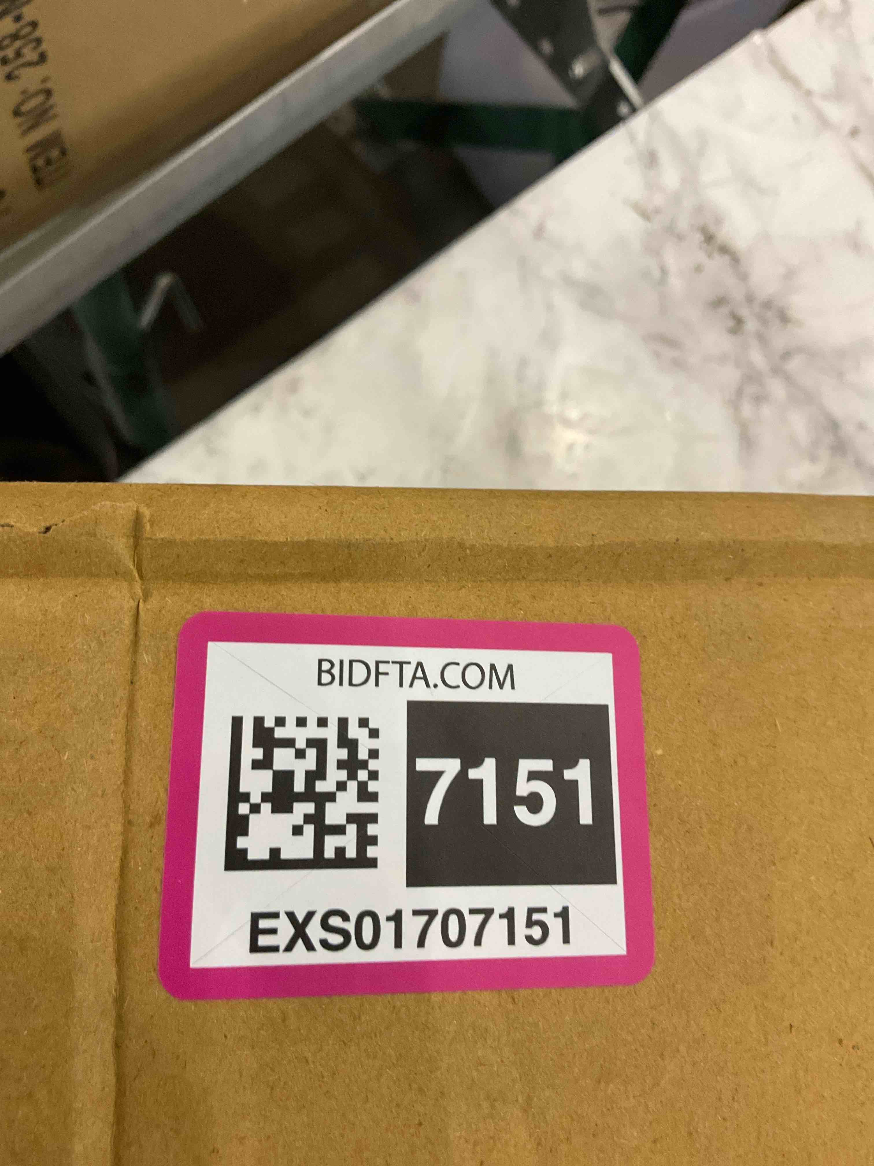 https://s3.amazonaws.com/lotting-images-prod/BargainHunt/EXS01707151_1713528799127.jpeg