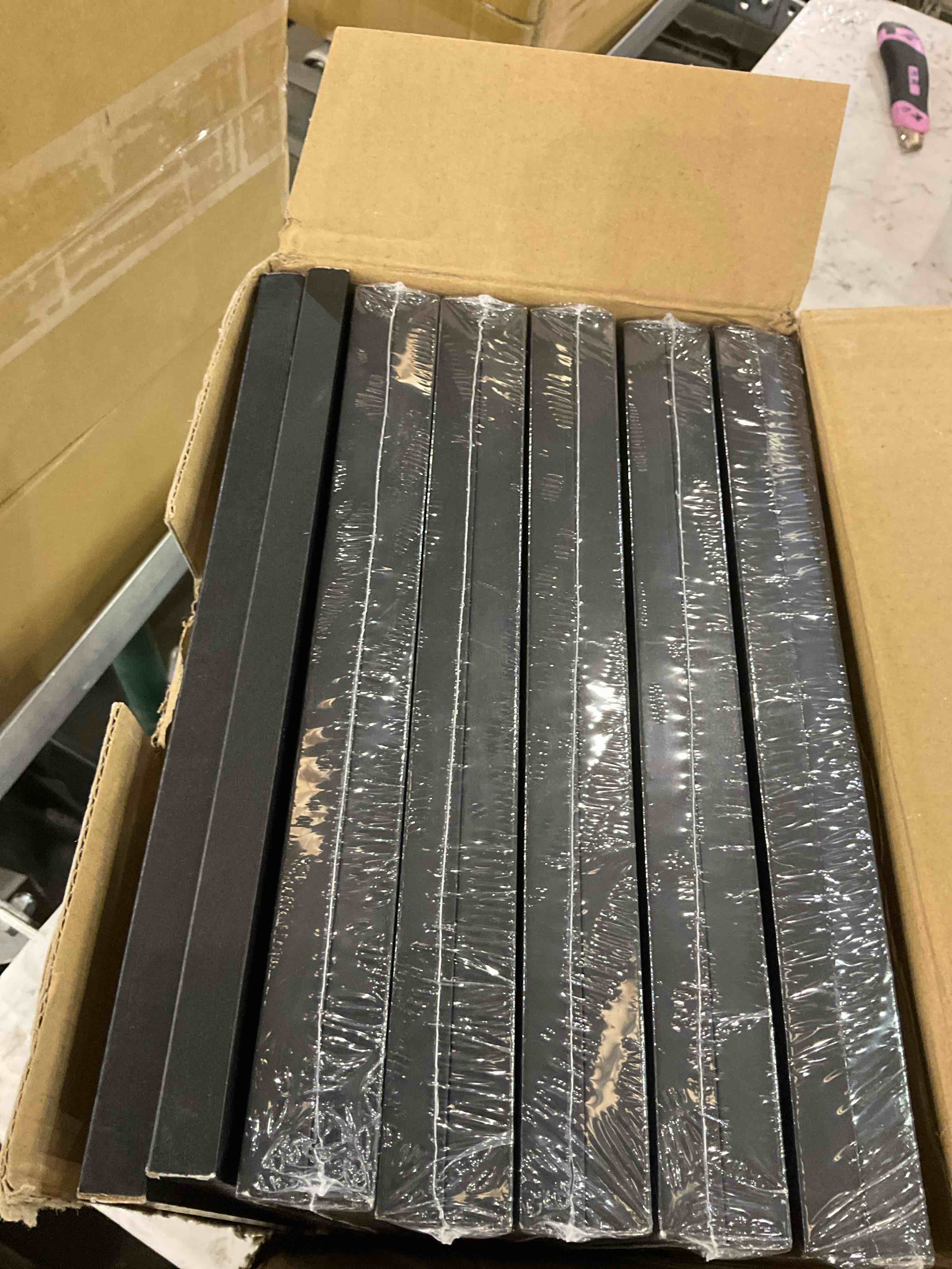 https://s3.amazonaws.com/lotting-images-prod/BargainHunt/EXS01707211_1713538763073.jpeg