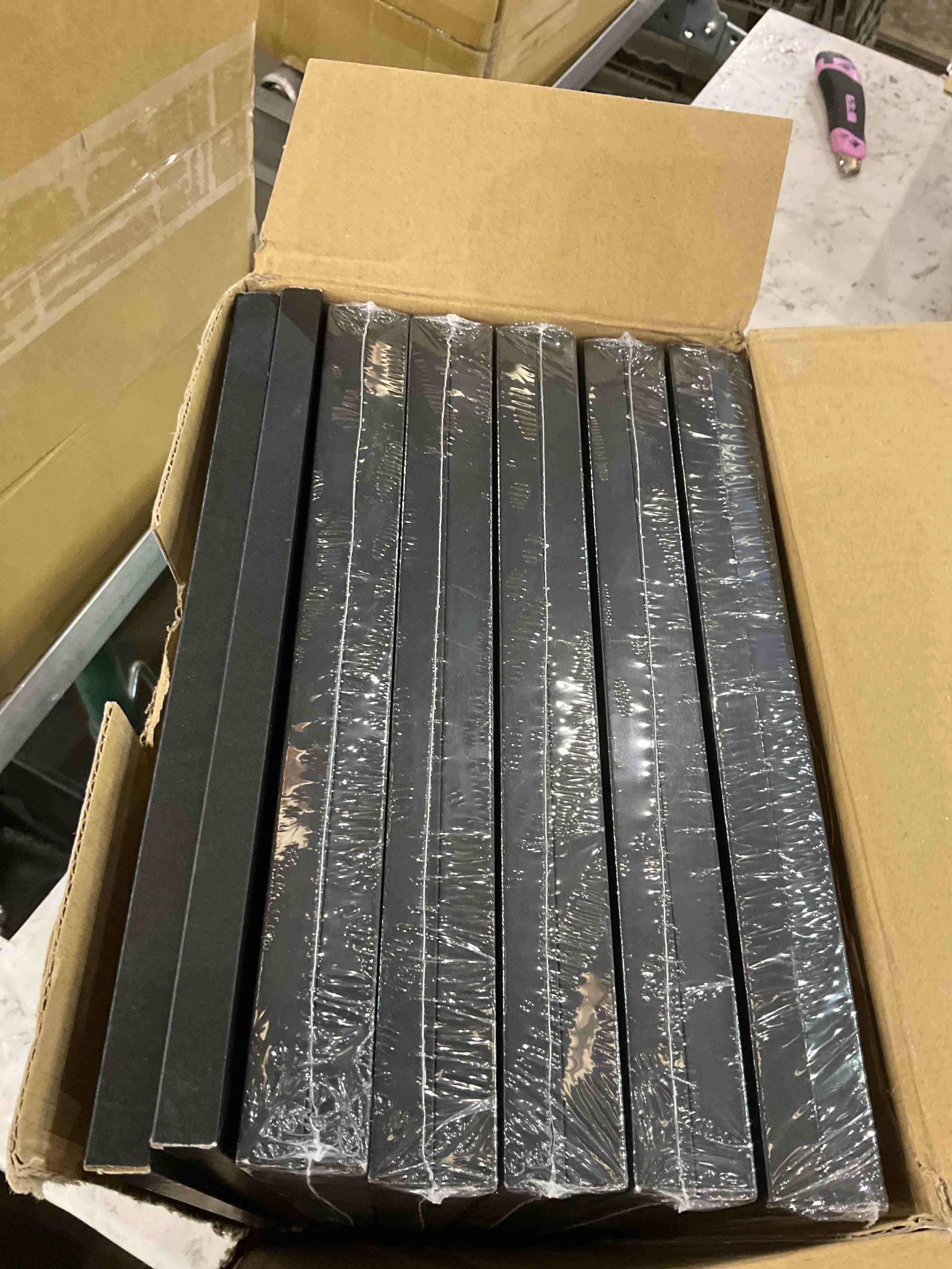 https://s3.amazonaws.com/lotting-images-prod/BargainHunt/EXS01707211_1713538765544.jpeg