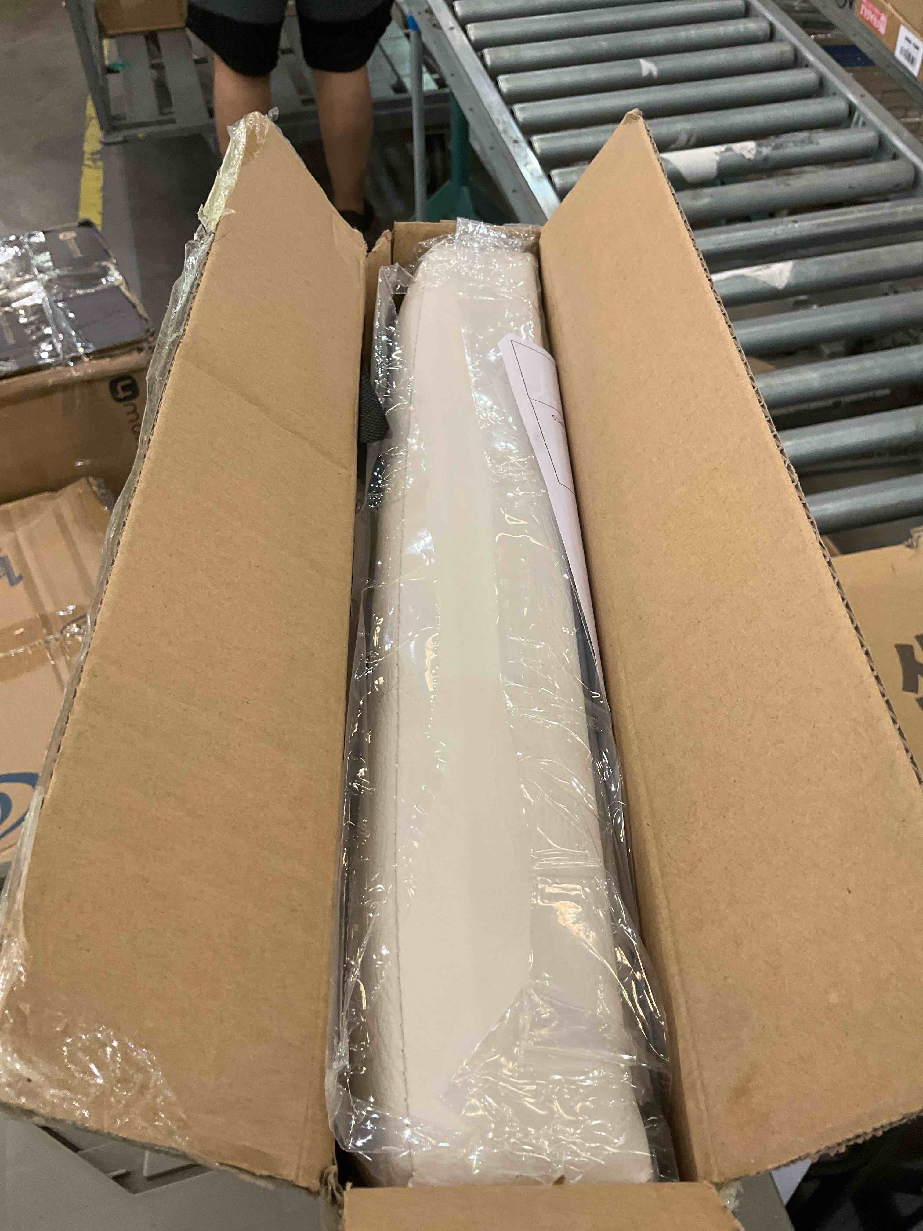 https://s3.amazonaws.com/lotting-images-prod/BargainHunt/EXS01707381_1713805960403.jpeg