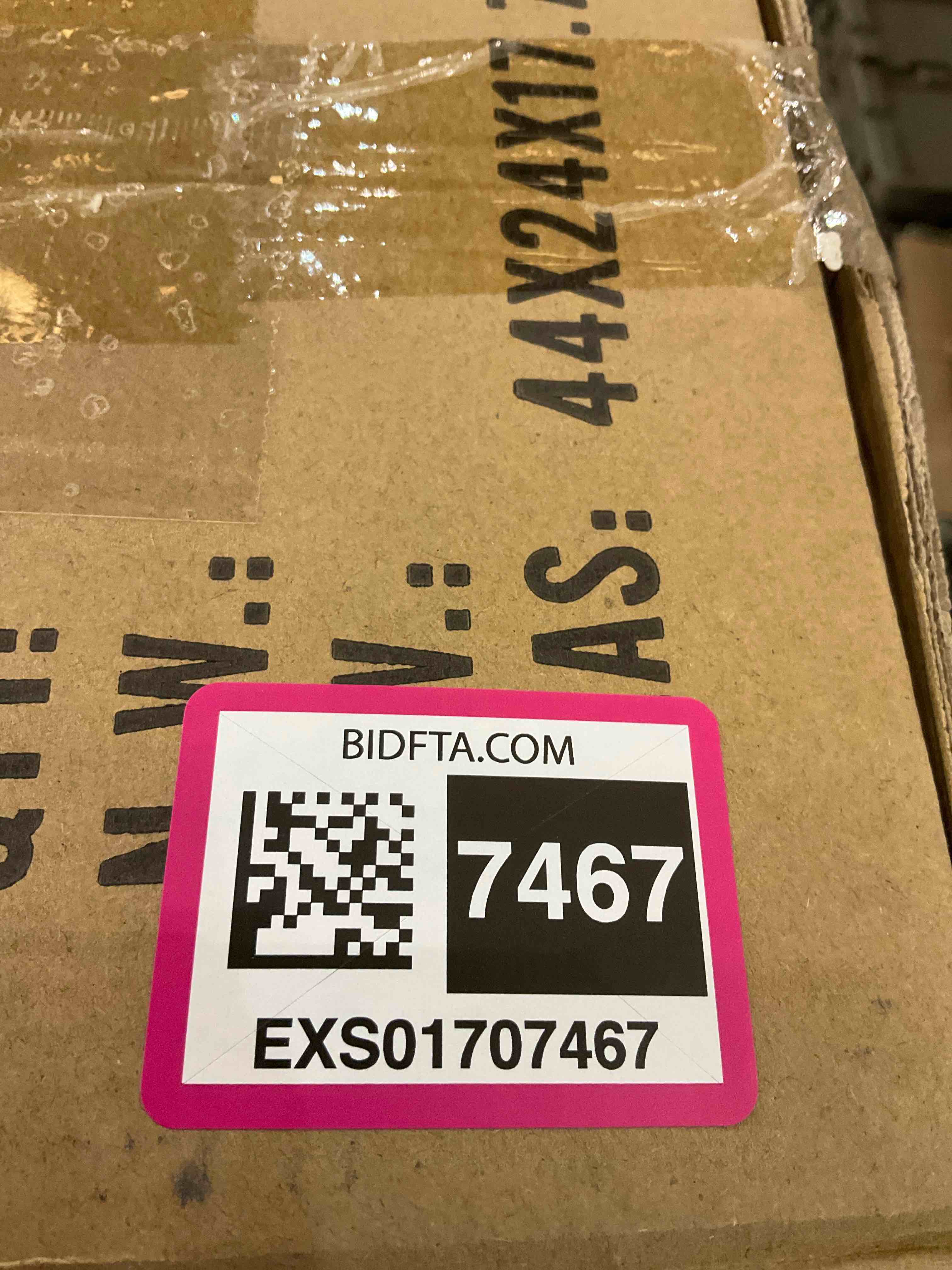 https://s3.amazonaws.com/lotting-images-prod/BargainHunt/EXS01707467_1713881416991.jpeg