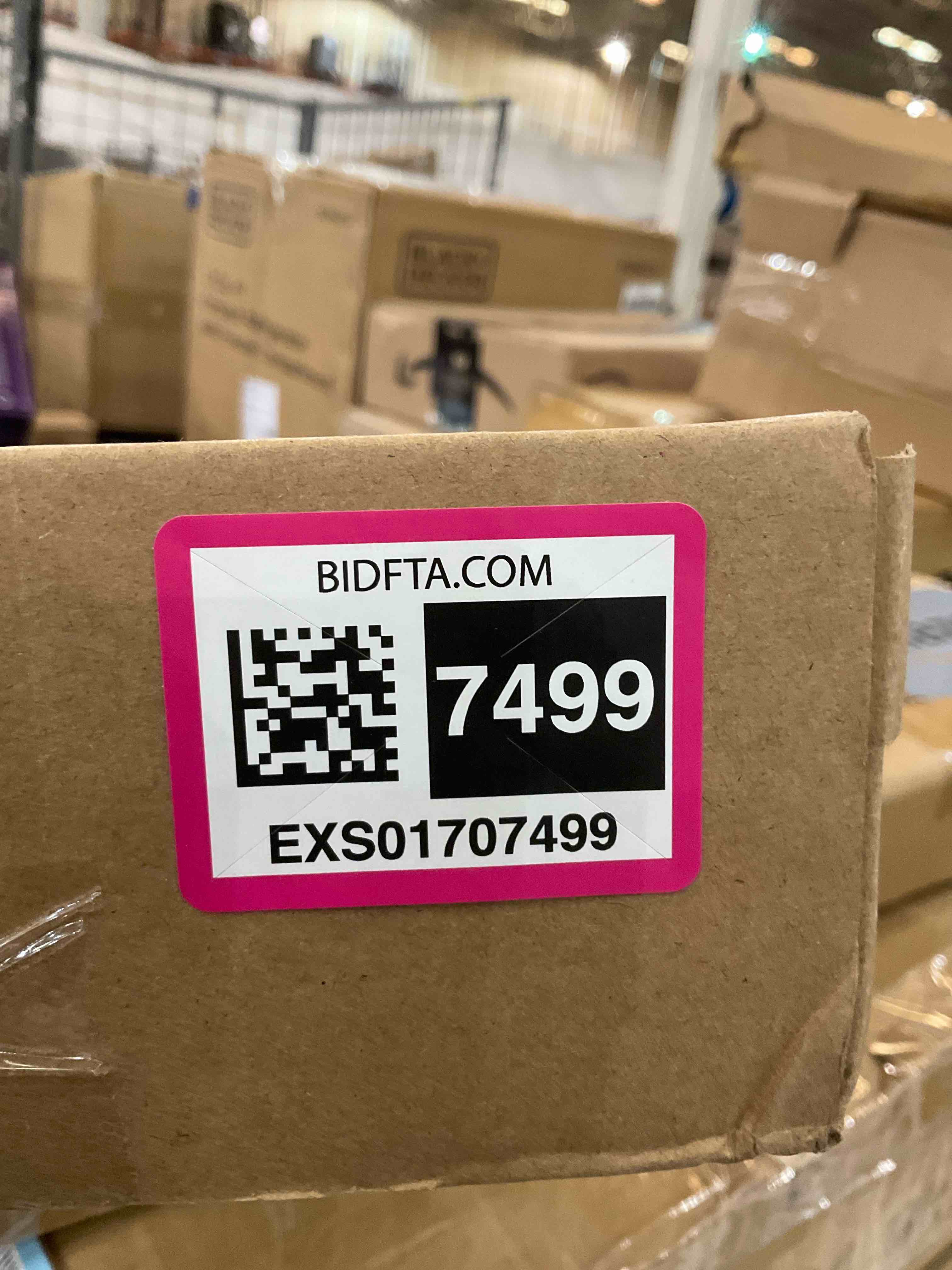 https://s3.amazonaws.com/lotting-images-prod/BargainHunt/EXS01707499_1713885946785.jpeg