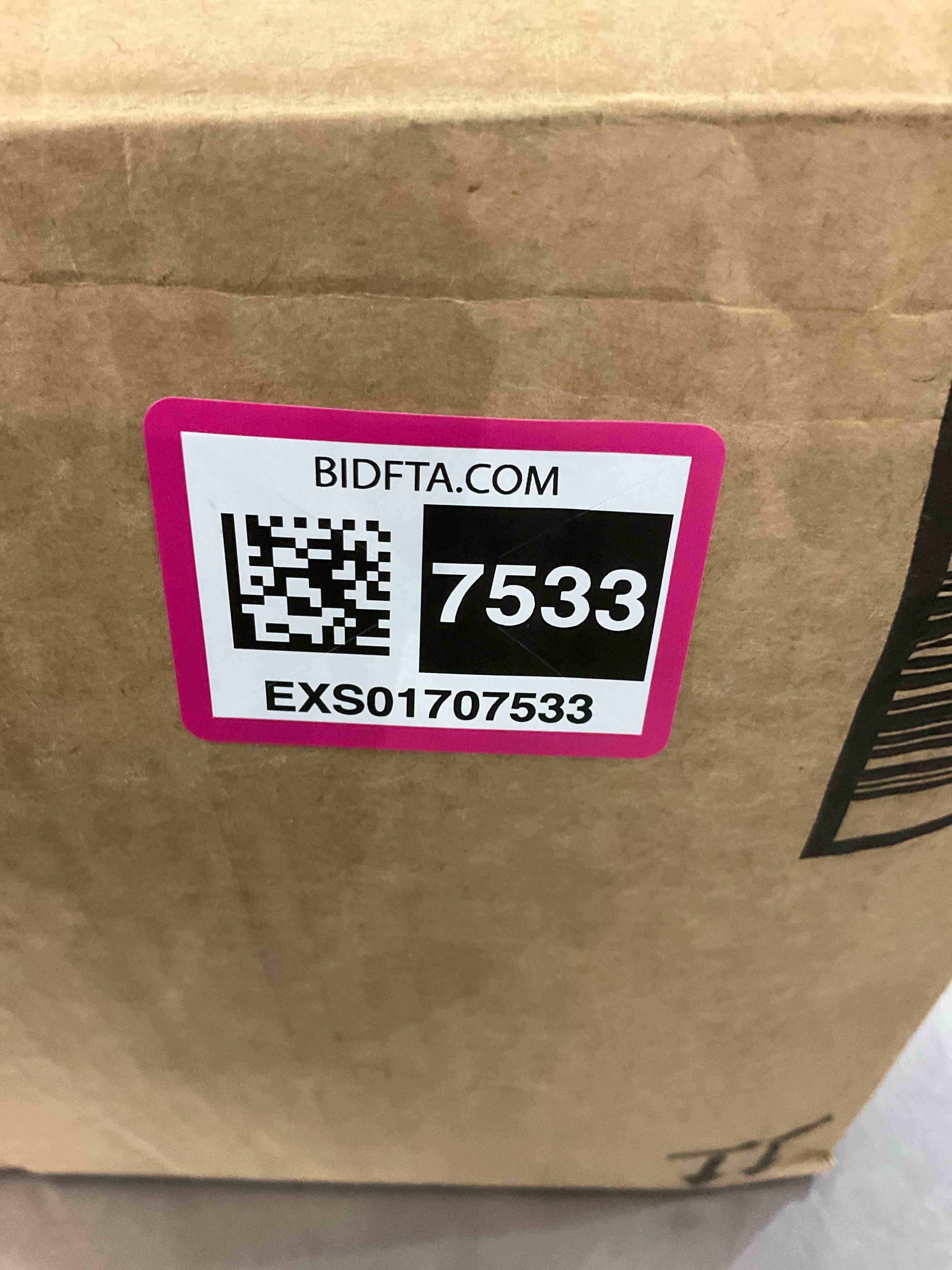 https://s3.amazonaws.com/lotting-images-prod/BargainHunt/EXS01707533_1713540802556.jpeg