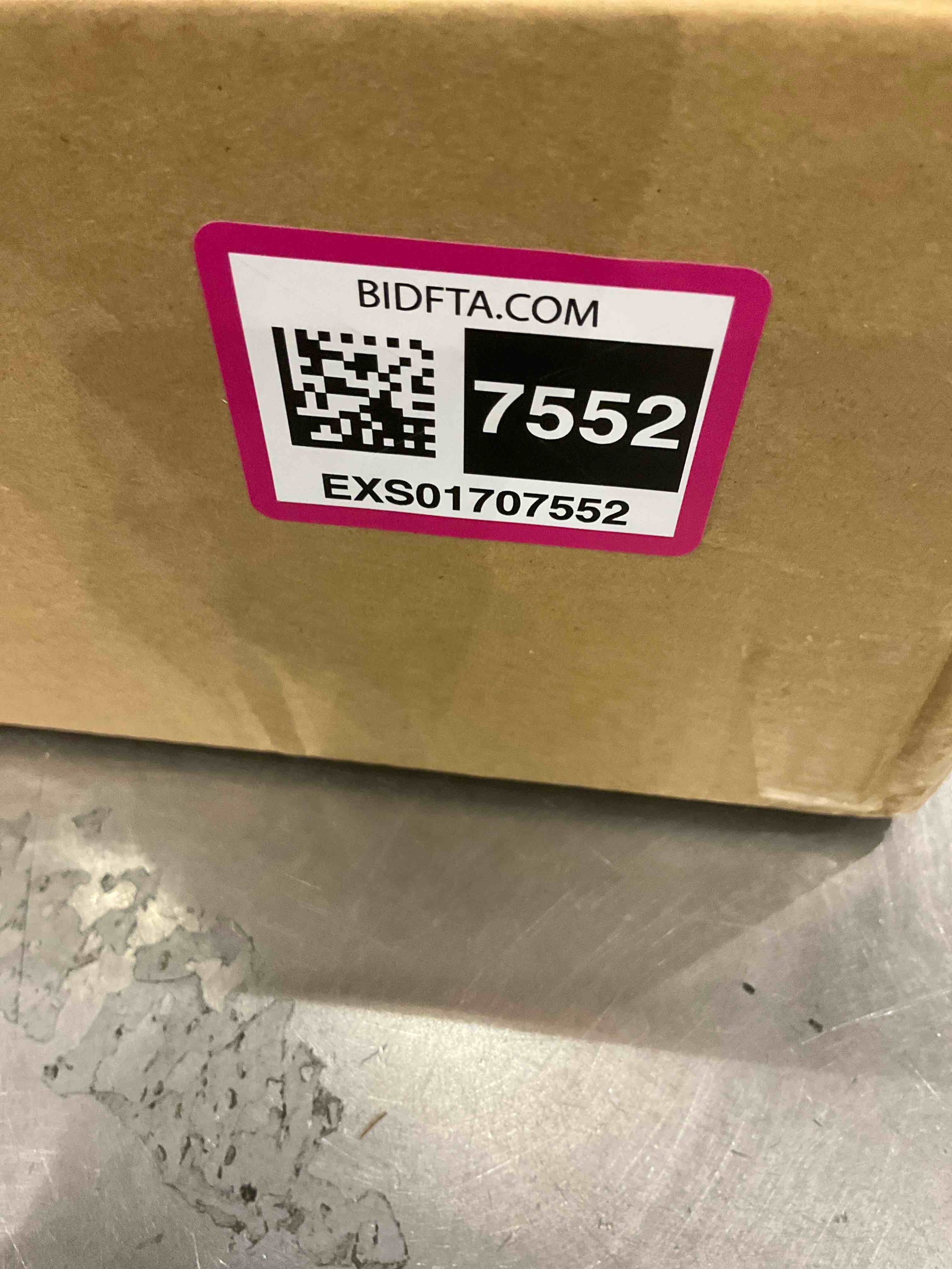 https://s3.amazonaws.com/lotting-images-prod/BargainHunt/EXS01707552_1713546637922.jpeg