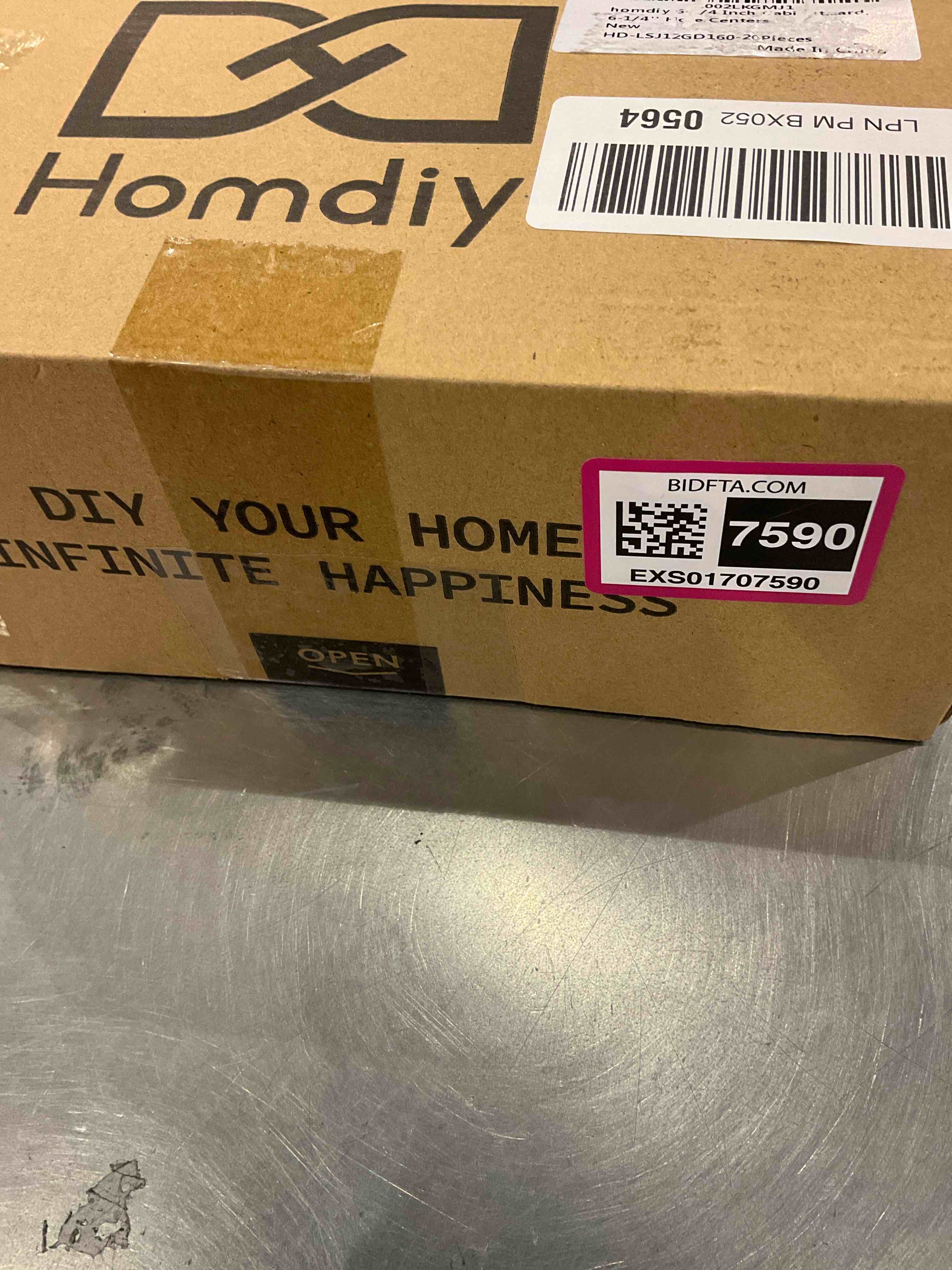 https://s3.amazonaws.com/lotting-images-prod/BargainHunt/EXS01707590_1713786481201.jpeg