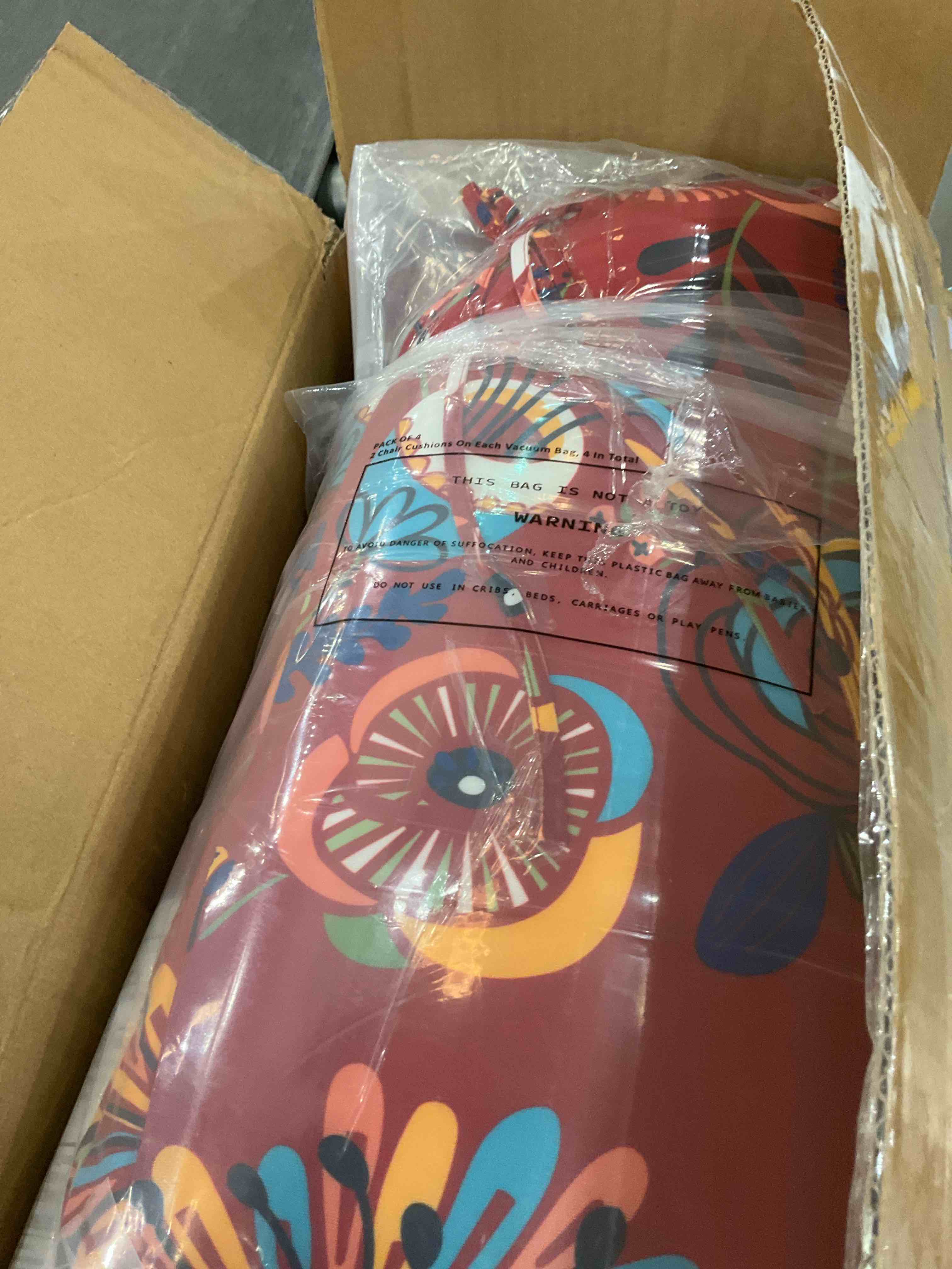 https://s3.amazonaws.com/lotting-images-prod/BargainHunt/EXS01707679_1713805832668.jpeg