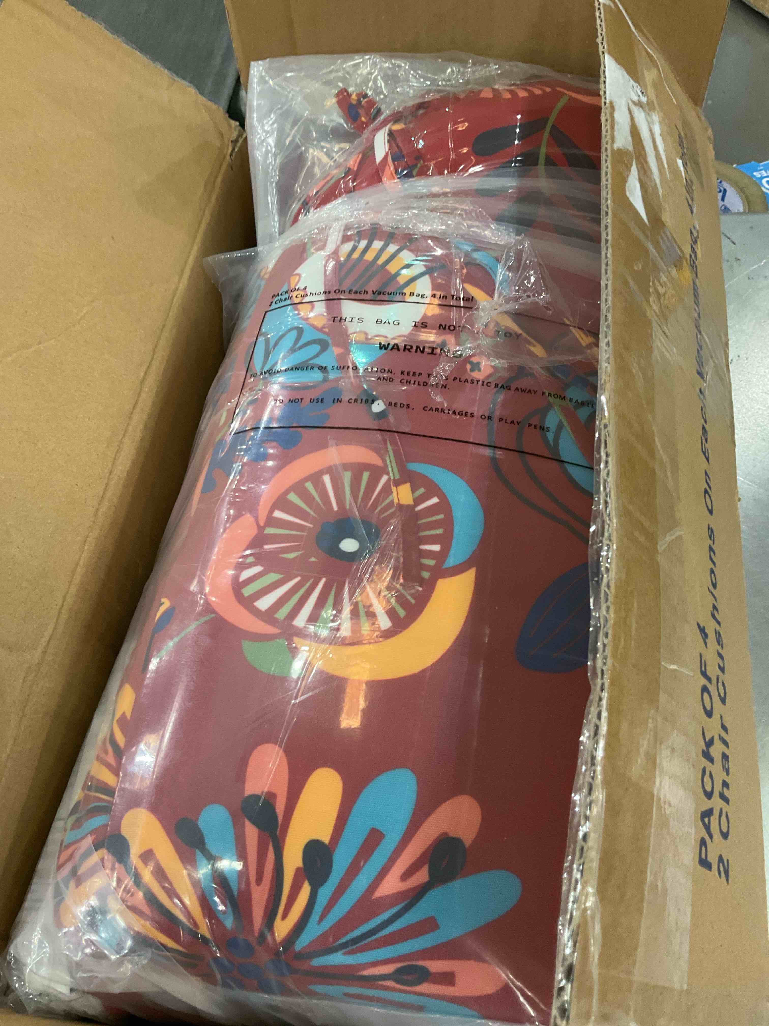 https://s3.amazonaws.com/lotting-images-prod/BargainHunt/EXS01707679_1713805834777.jpeg