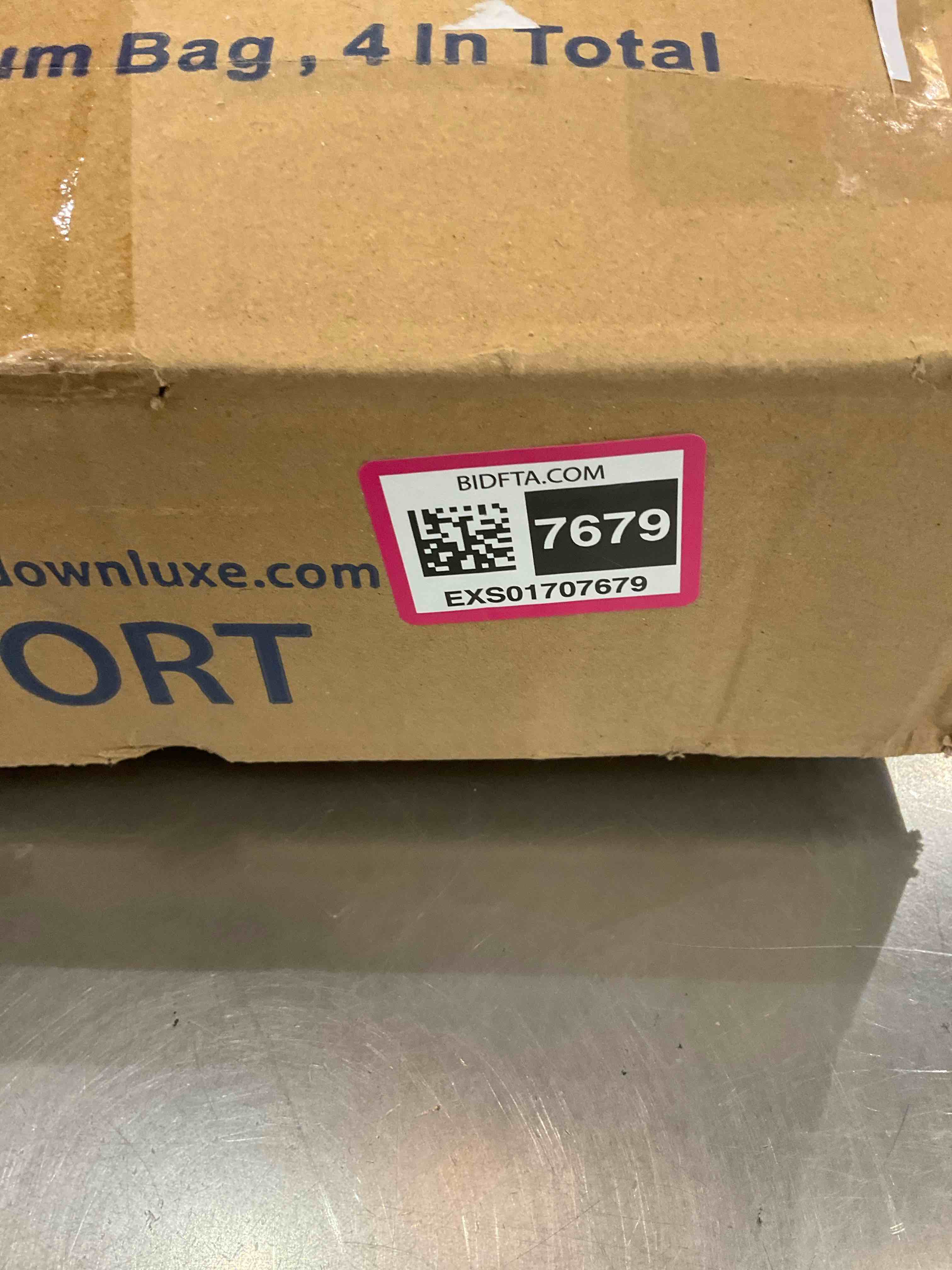 https://s3.amazonaws.com/lotting-images-prod/BargainHunt/EXS01707679_1713805861200.jpeg