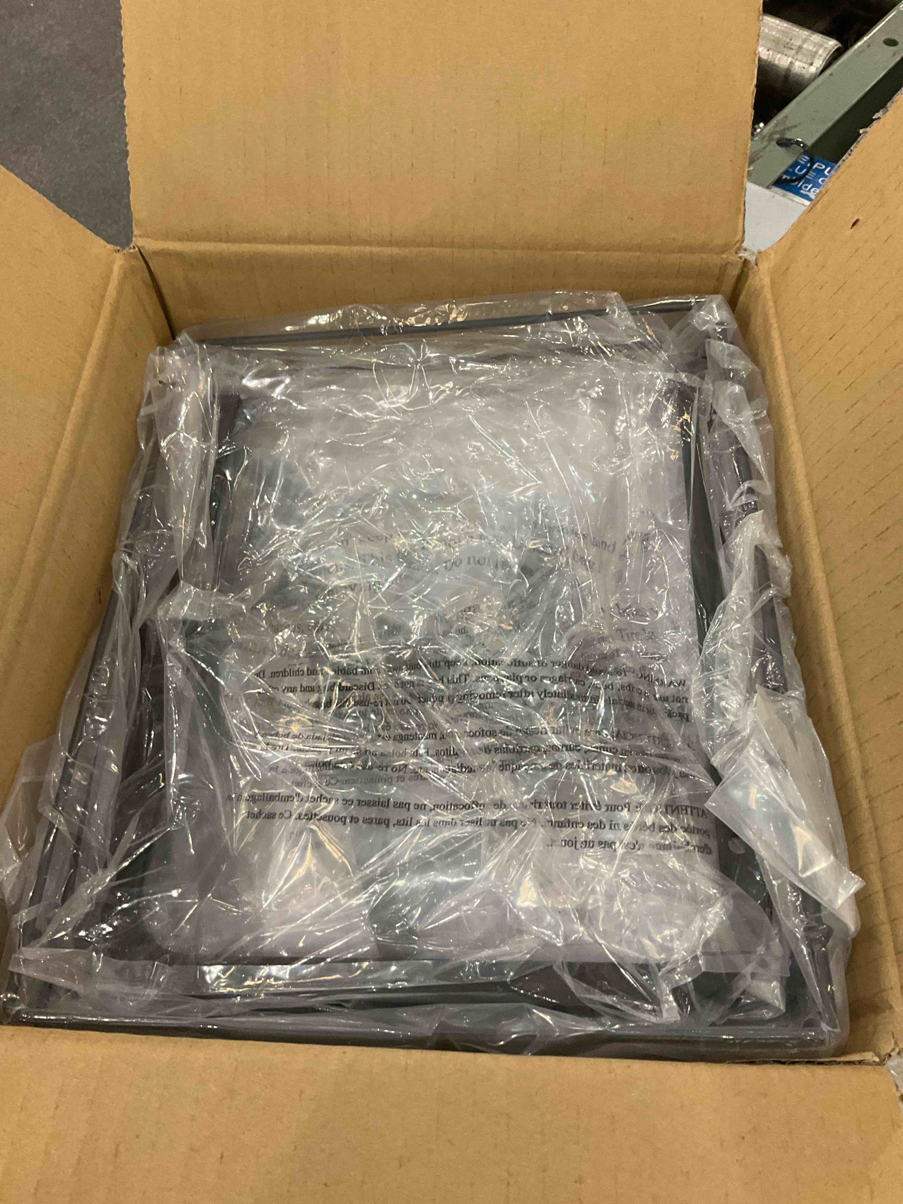 https://s3.amazonaws.com/lotting-images-prod/BargainHunt/EXS01707690_1713808008098.jpeg