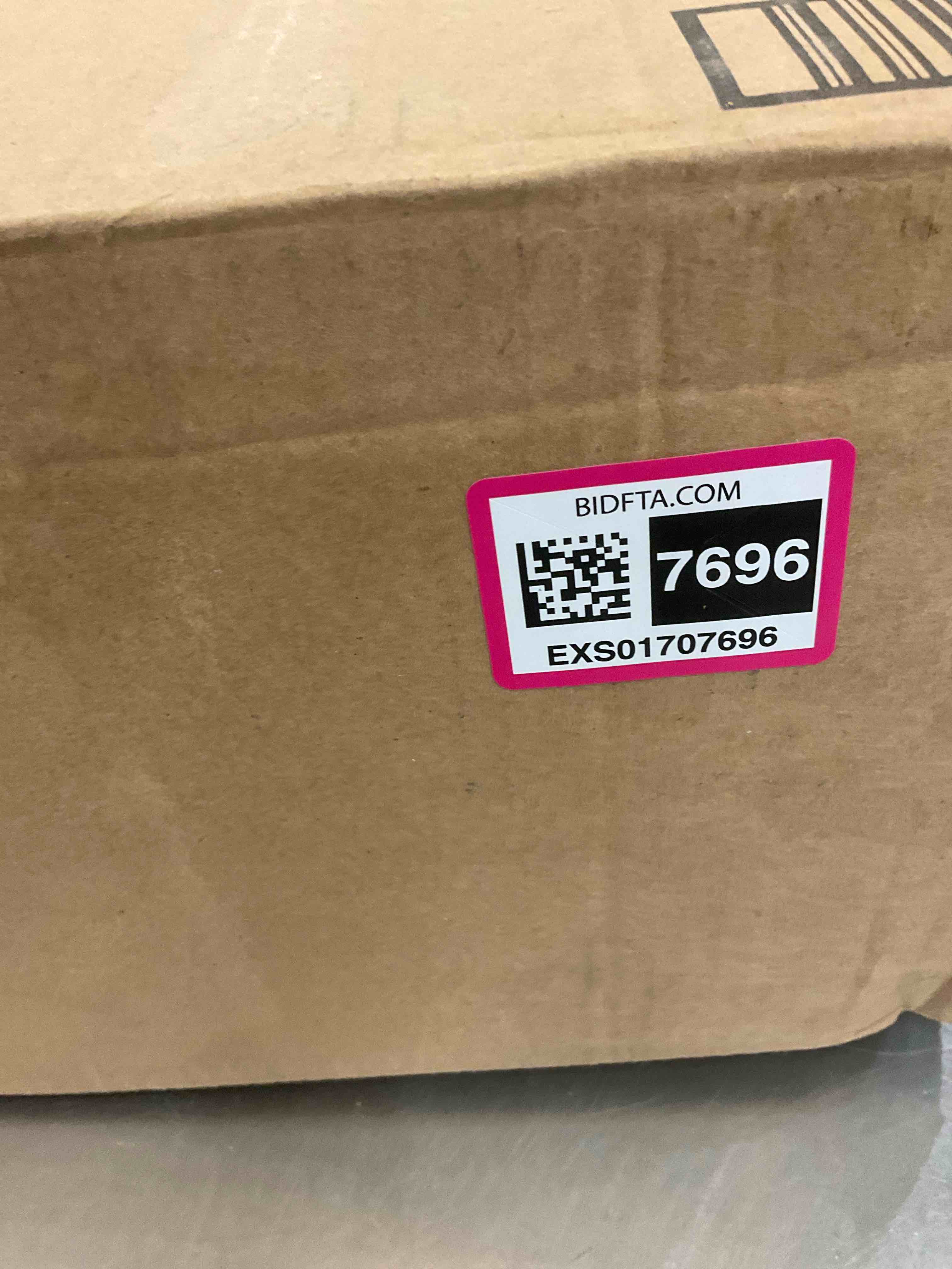 https://s3.amazonaws.com/lotting-images-prod/BargainHunt/EXS01707696_1713810706964.jpeg