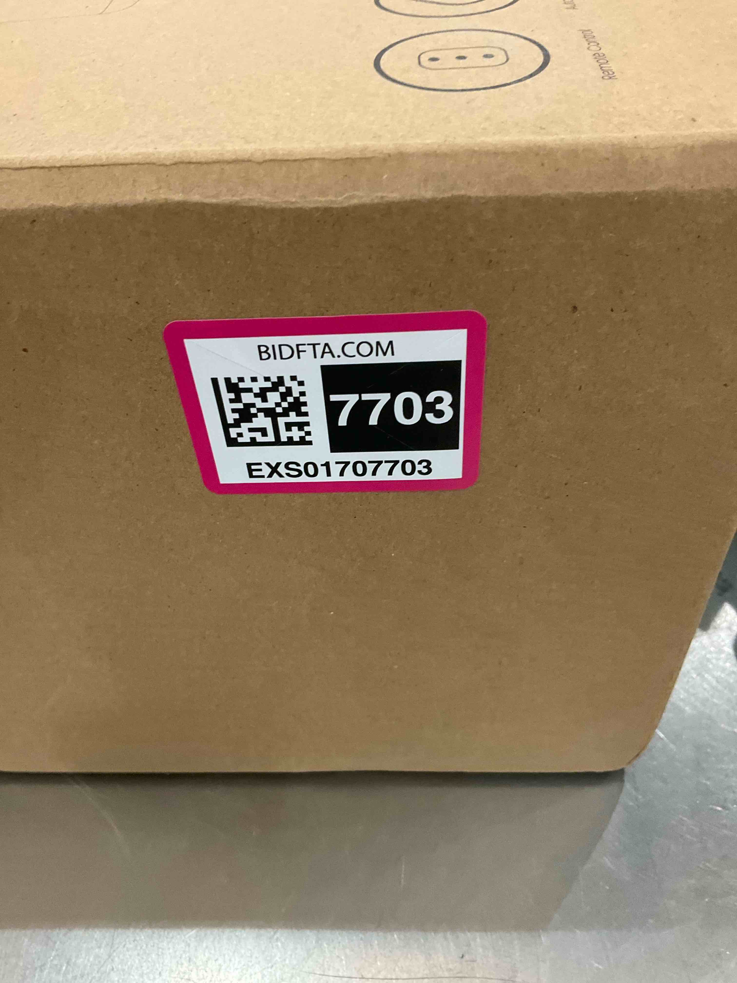 https://s3.amazonaws.com/lotting-images-prod/BargainHunt/EXS01707703_1713811536910.jpeg