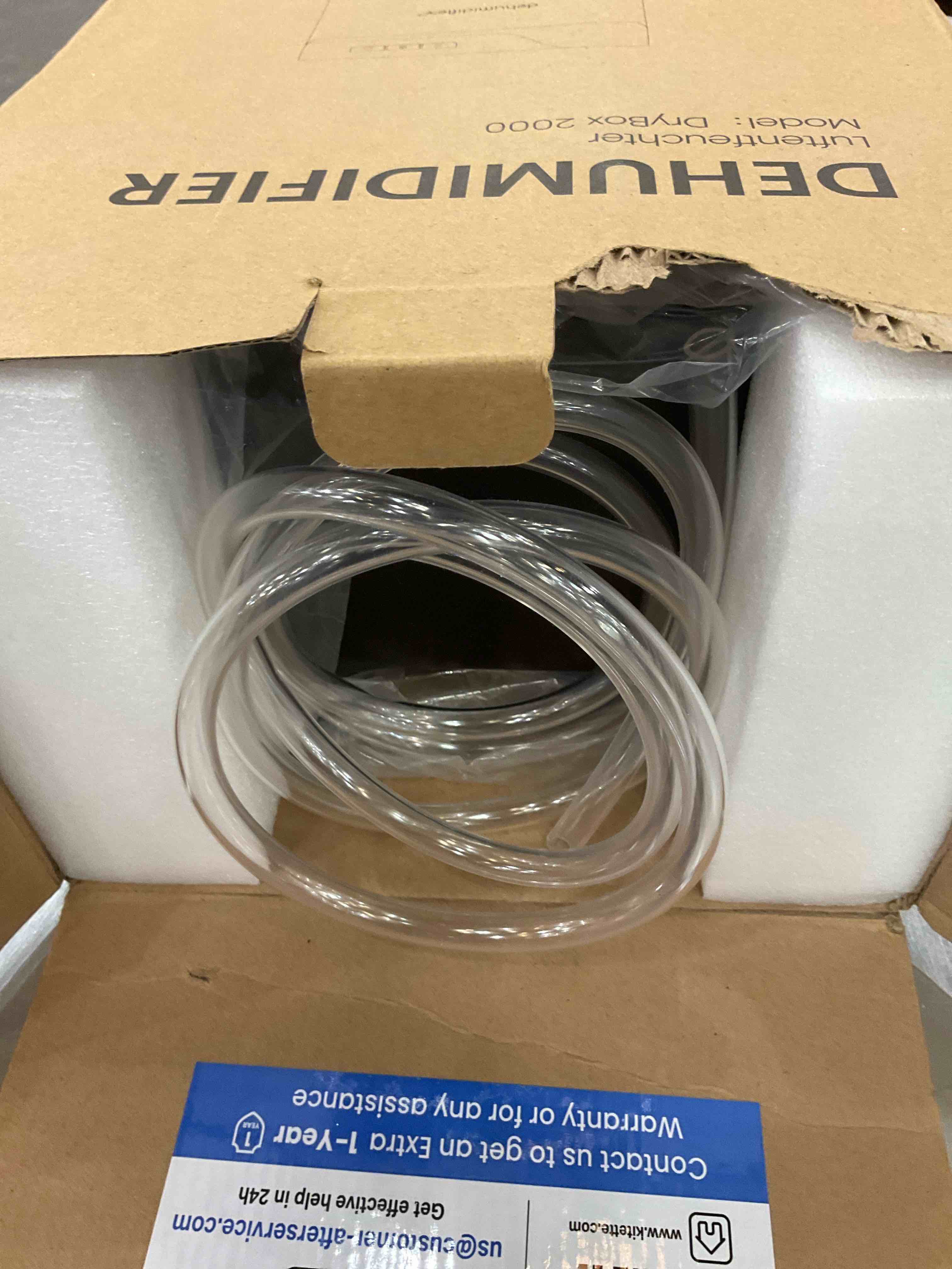 https://s3.amazonaws.com/lotting-images-prod/BargainHunt/EXS01707703_1713811554378.jpeg