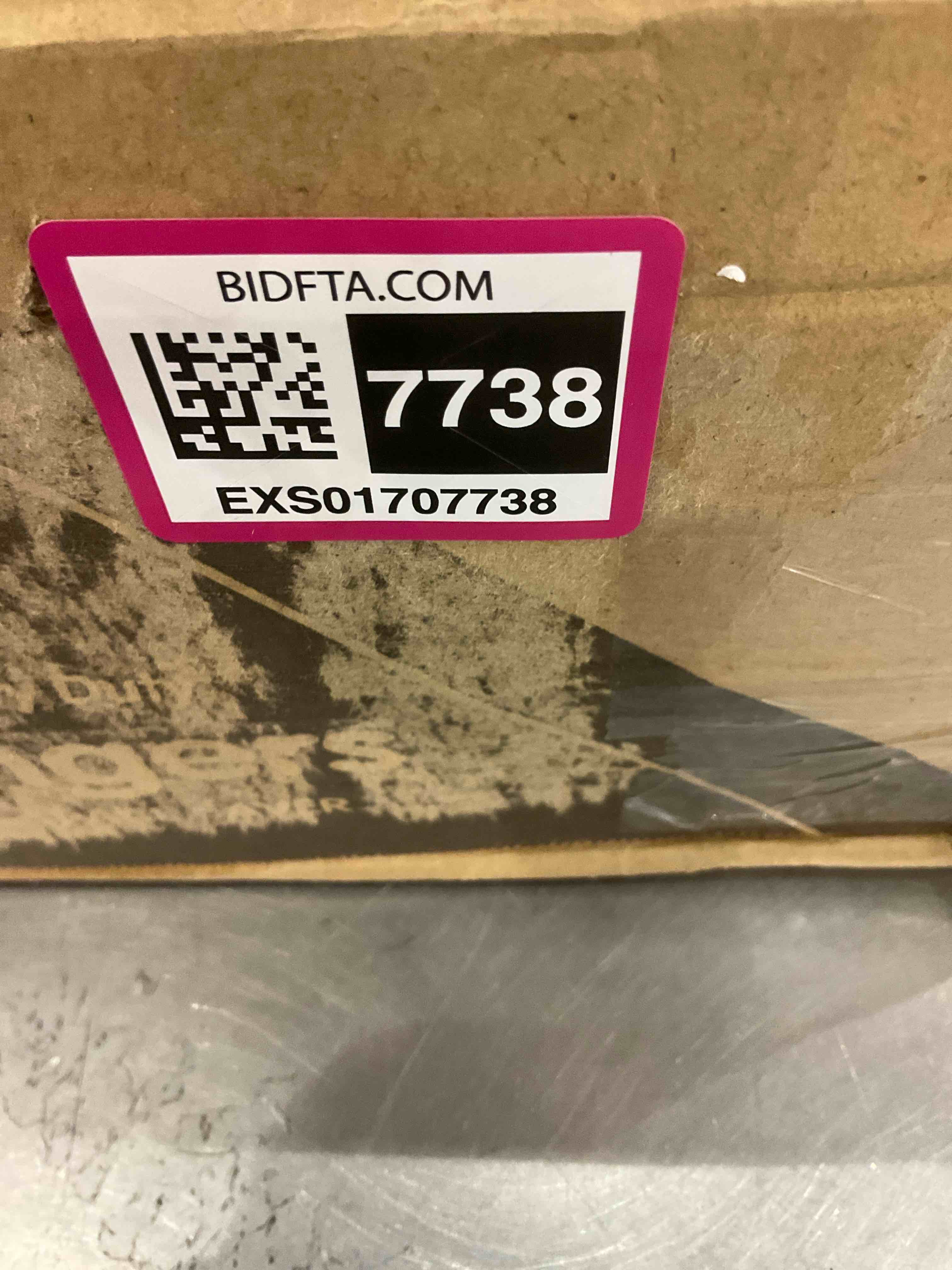https://s3.amazonaws.com/lotting-images-prod/BargainHunt/EXS01707738_1713873205305.jpeg