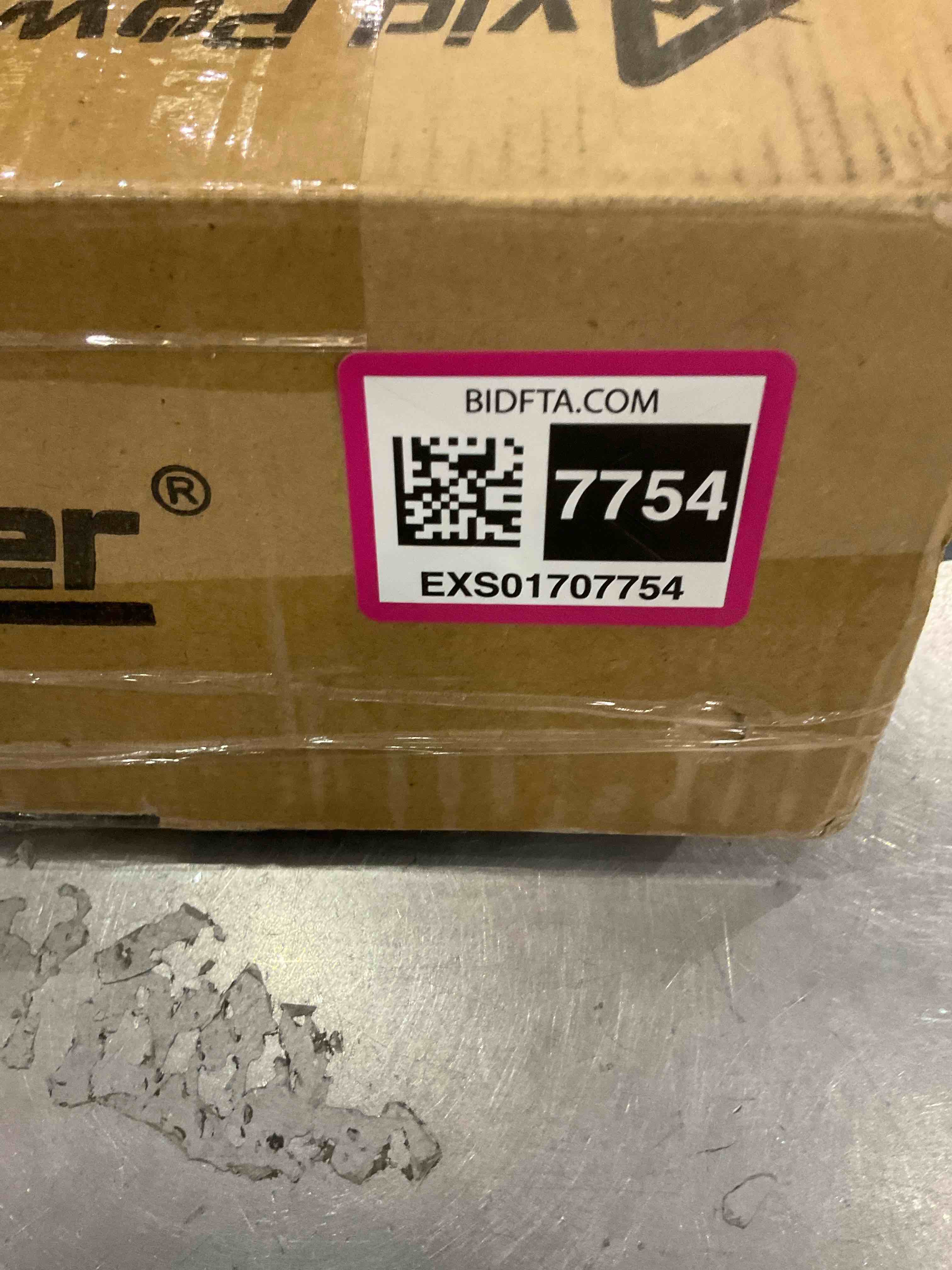 https://s3.amazonaws.com/lotting-images-prod/BargainHunt/EXS01707754_1713876460383.jpeg