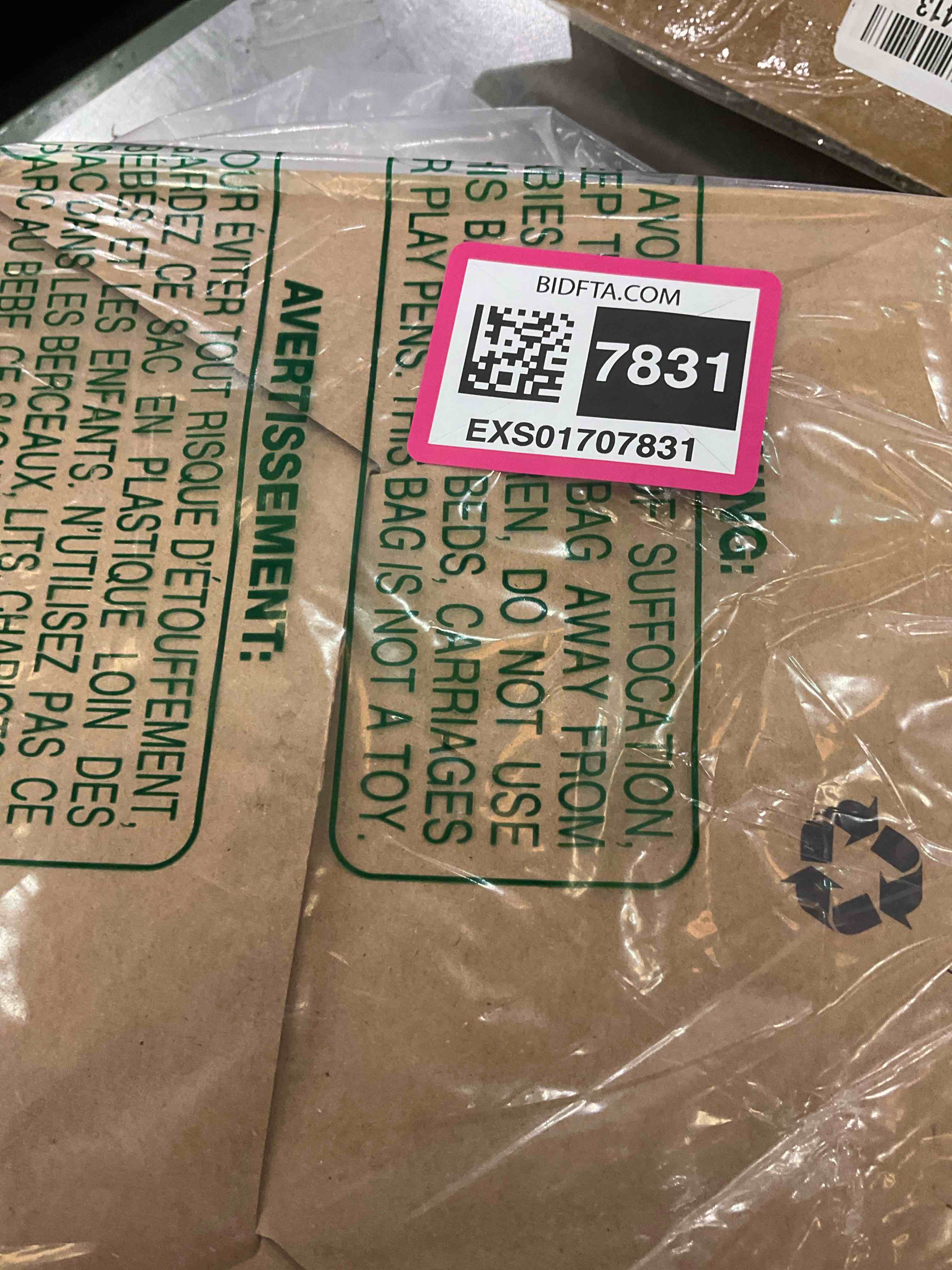https://s3.amazonaws.com/lotting-images-prod/BargainHunt/EXS01707831_1713899938575.jpeg