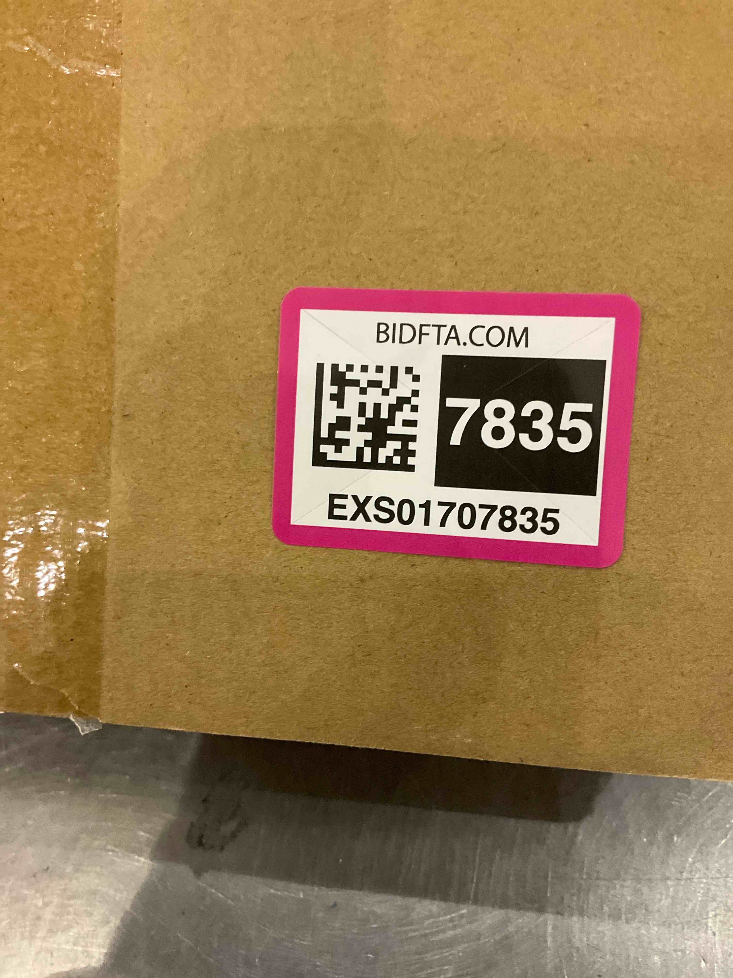 https://s3.amazonaws.com/lotting-images-prod/BargainHunt/EXS01707835_1713957750664.jpeg