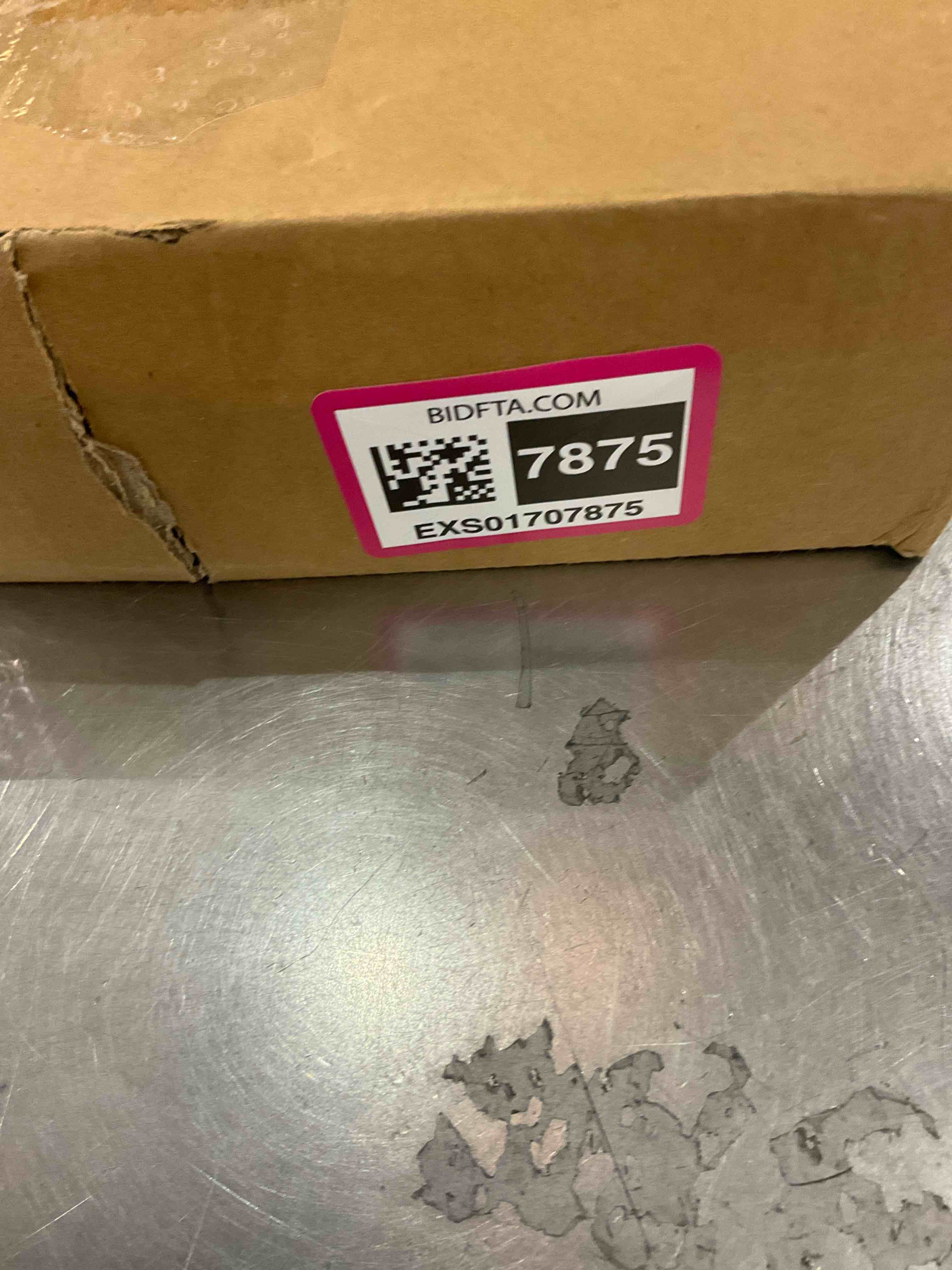 https://s3.amazonaws.com/lotting-images-prod/BargainHunt/EXS01707875_1713965417161.jpeg