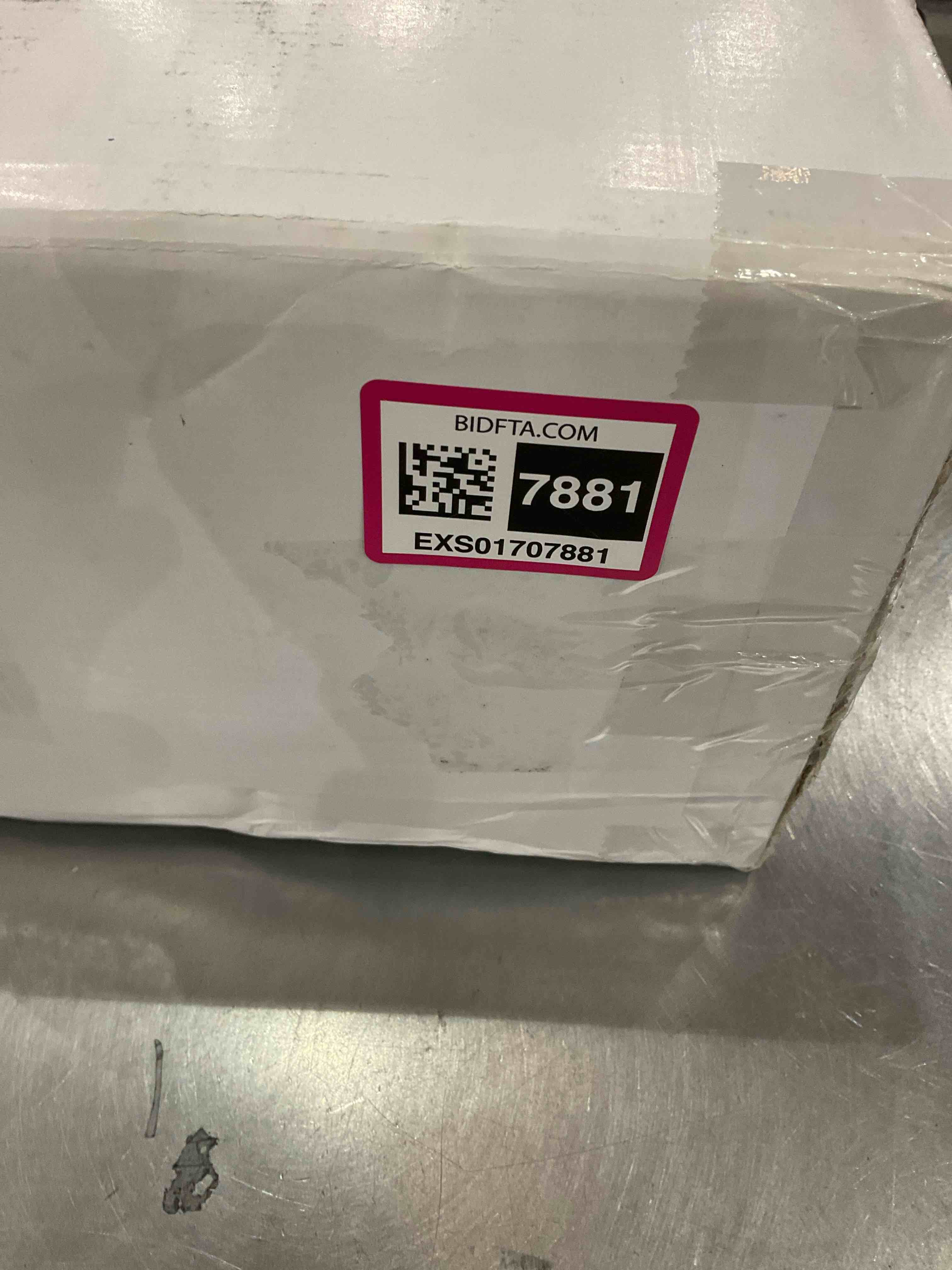 https://s3.amazonaws.com/lotting-images-prod/BargainHunt/EXS01707881_1713965746790.jpeg