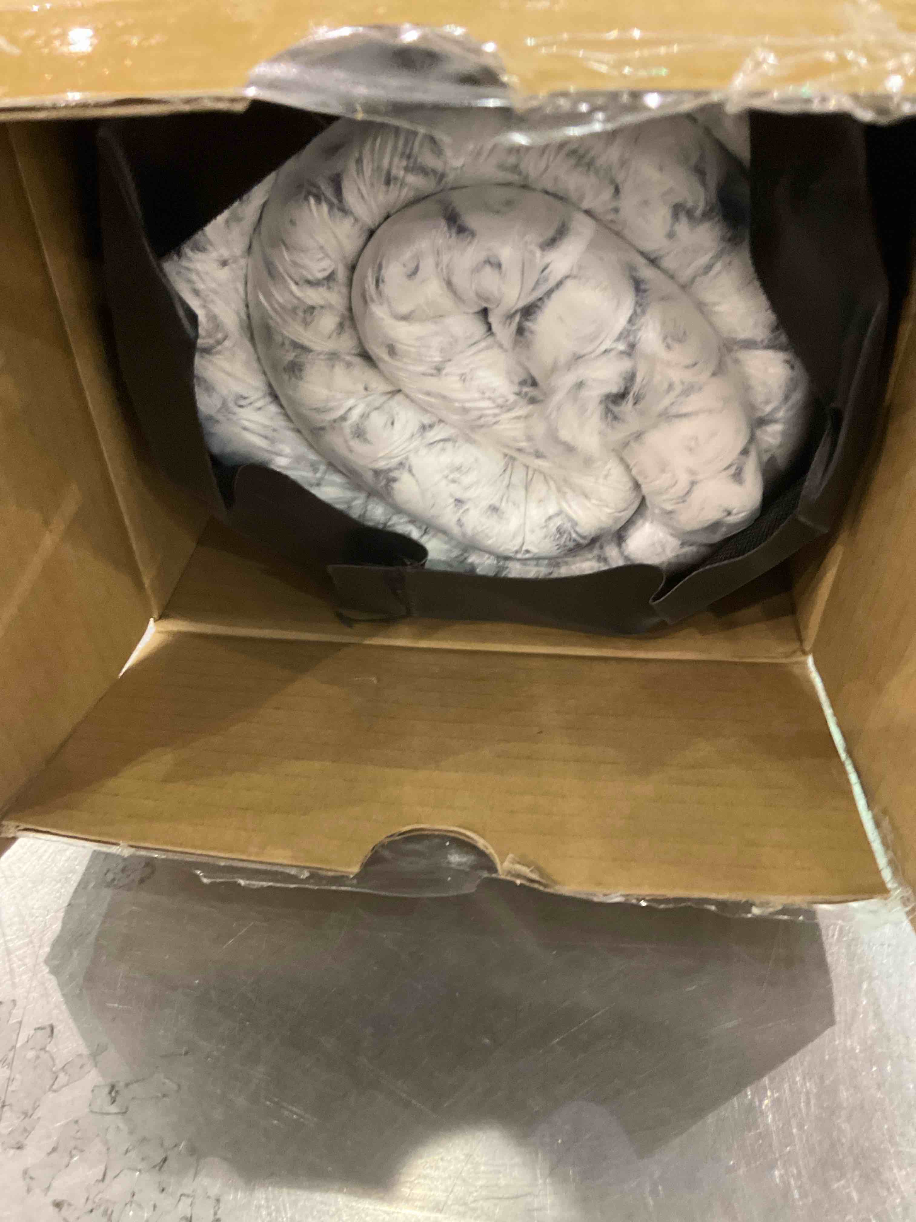 https://s3.amazonaws.com/lotting-images-prod/BargainHunt/EXS01707956_1714044481960.jpeg
