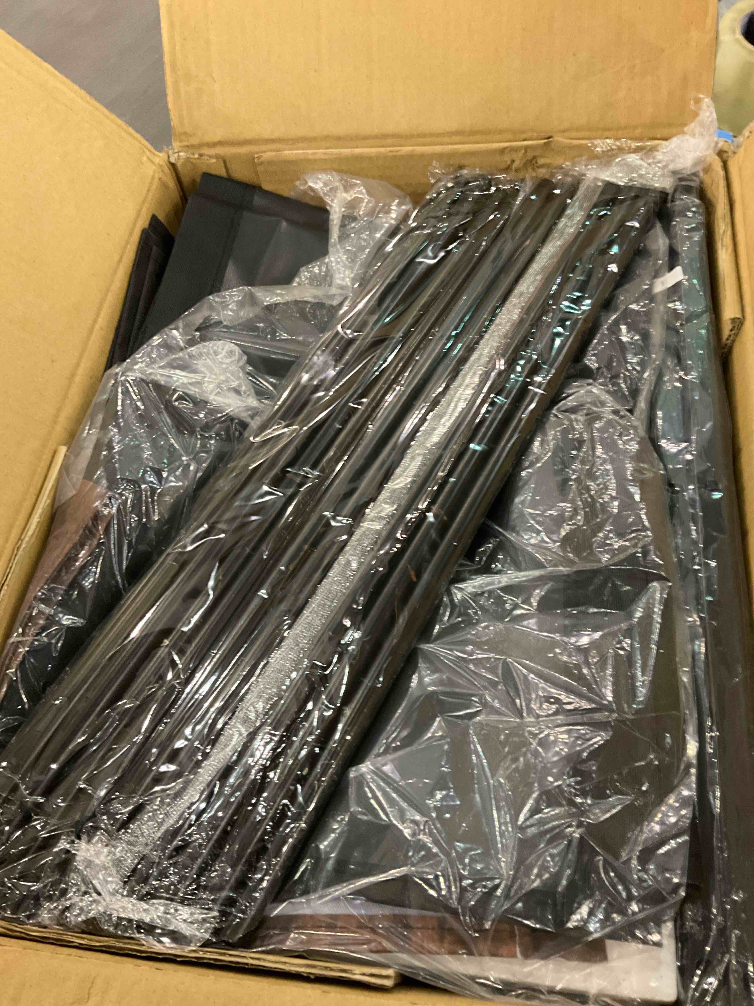 https://s3.amazonaws.com/lotting-images-prod/BargainHunt/EXS01707980_1714047739248.jpeg