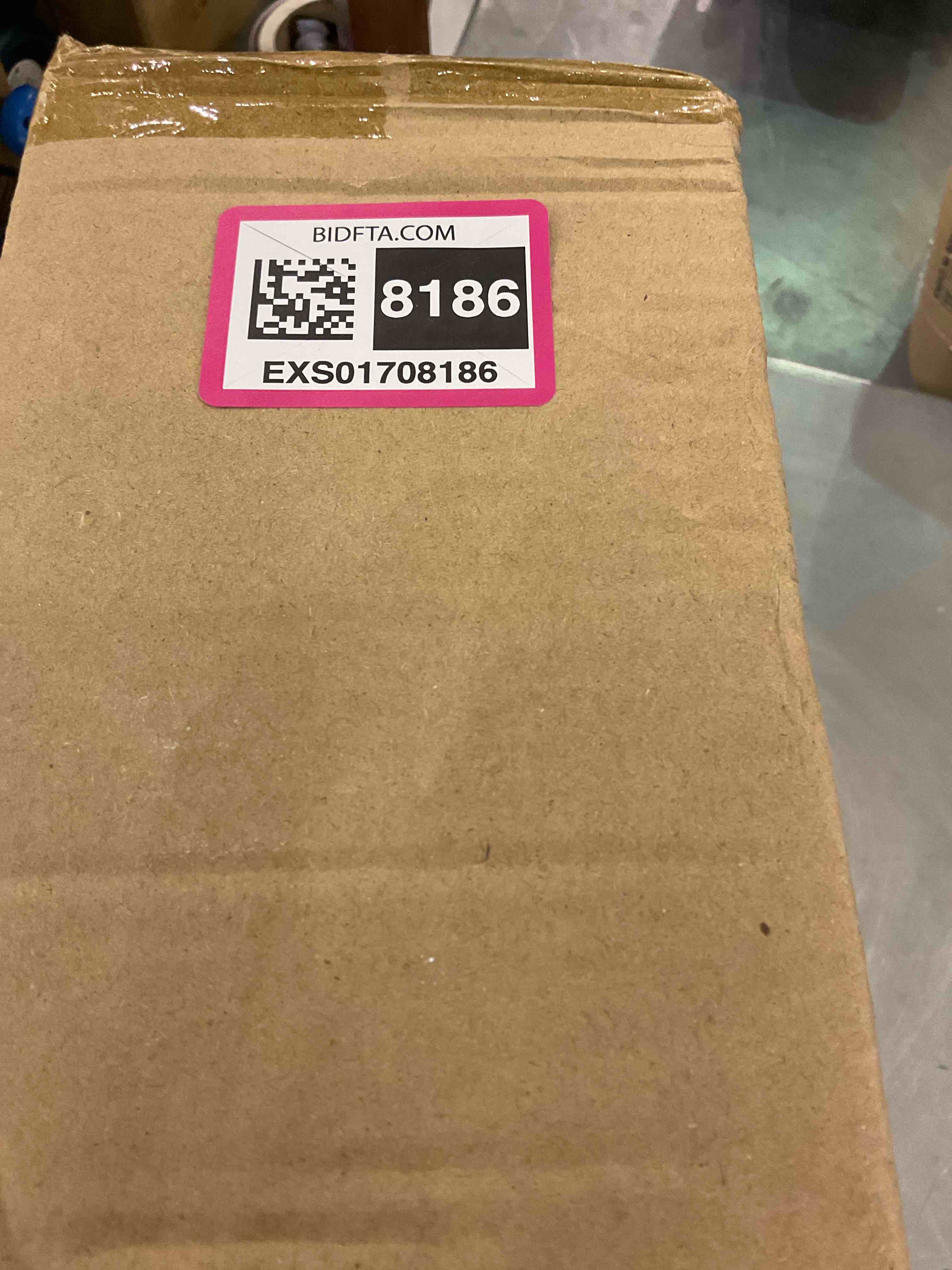 https://s3.amazonaws.com/lotting-images-prod/BargainHunt/EXS01708186_1714652660729.jpeg