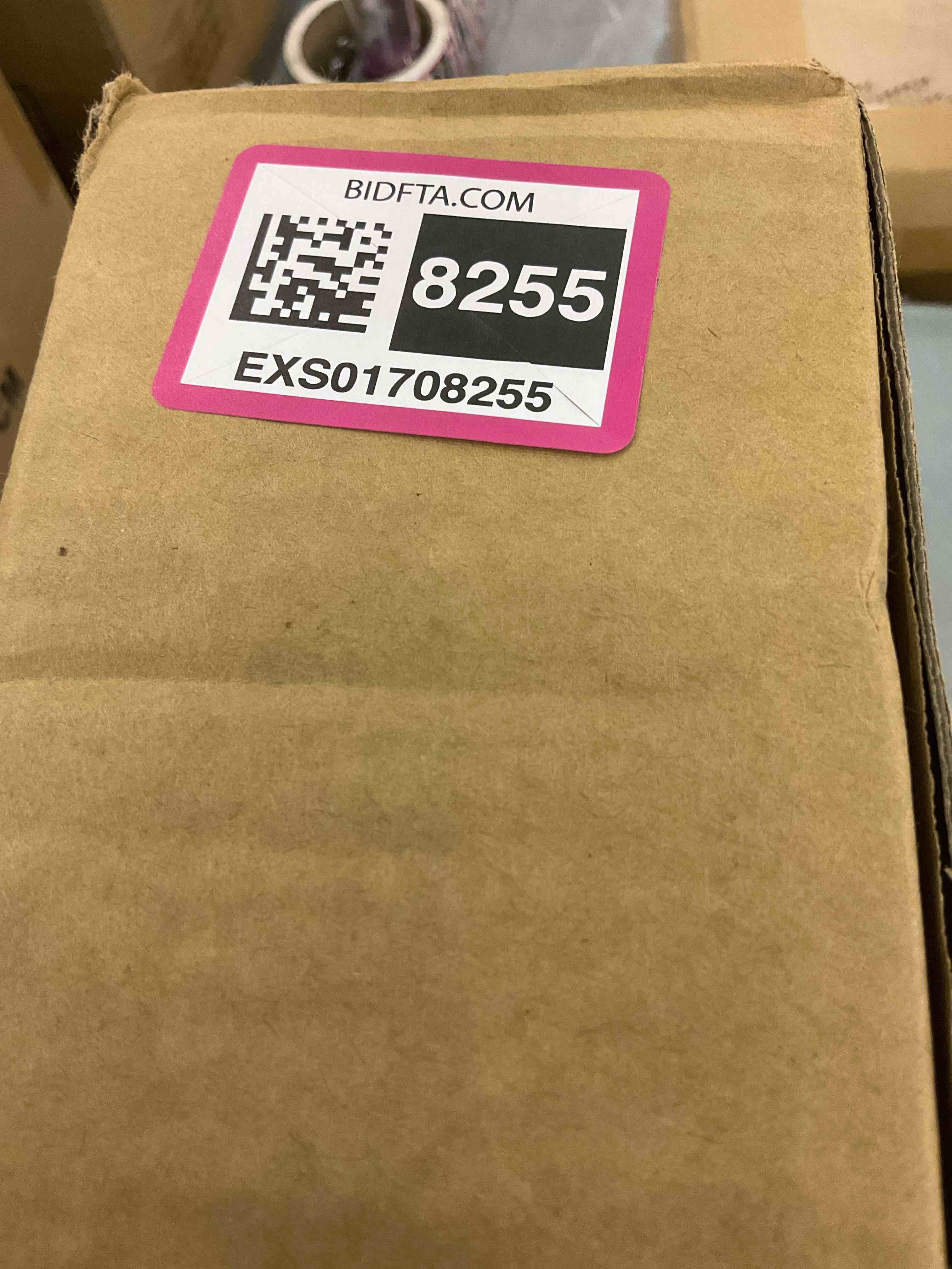 https://s3.amazonaws.com/lotting-images-prod/BargainHunt/EXS01708255_1714736573704.jpeg
