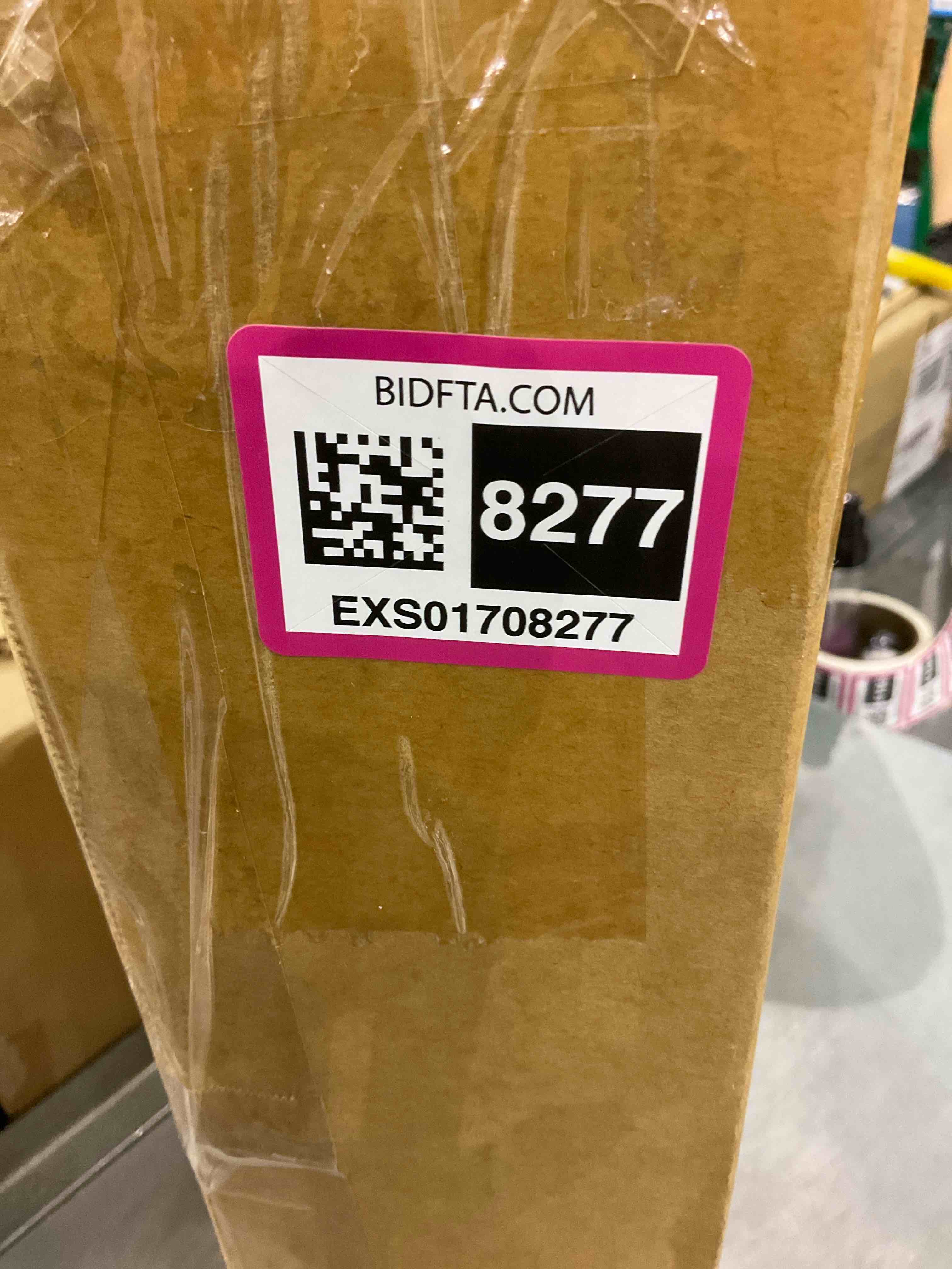 https://s3.amazonaws.com/lotting-images-prod/BargainHunt/EXS01708277_1714739778322.jpeg