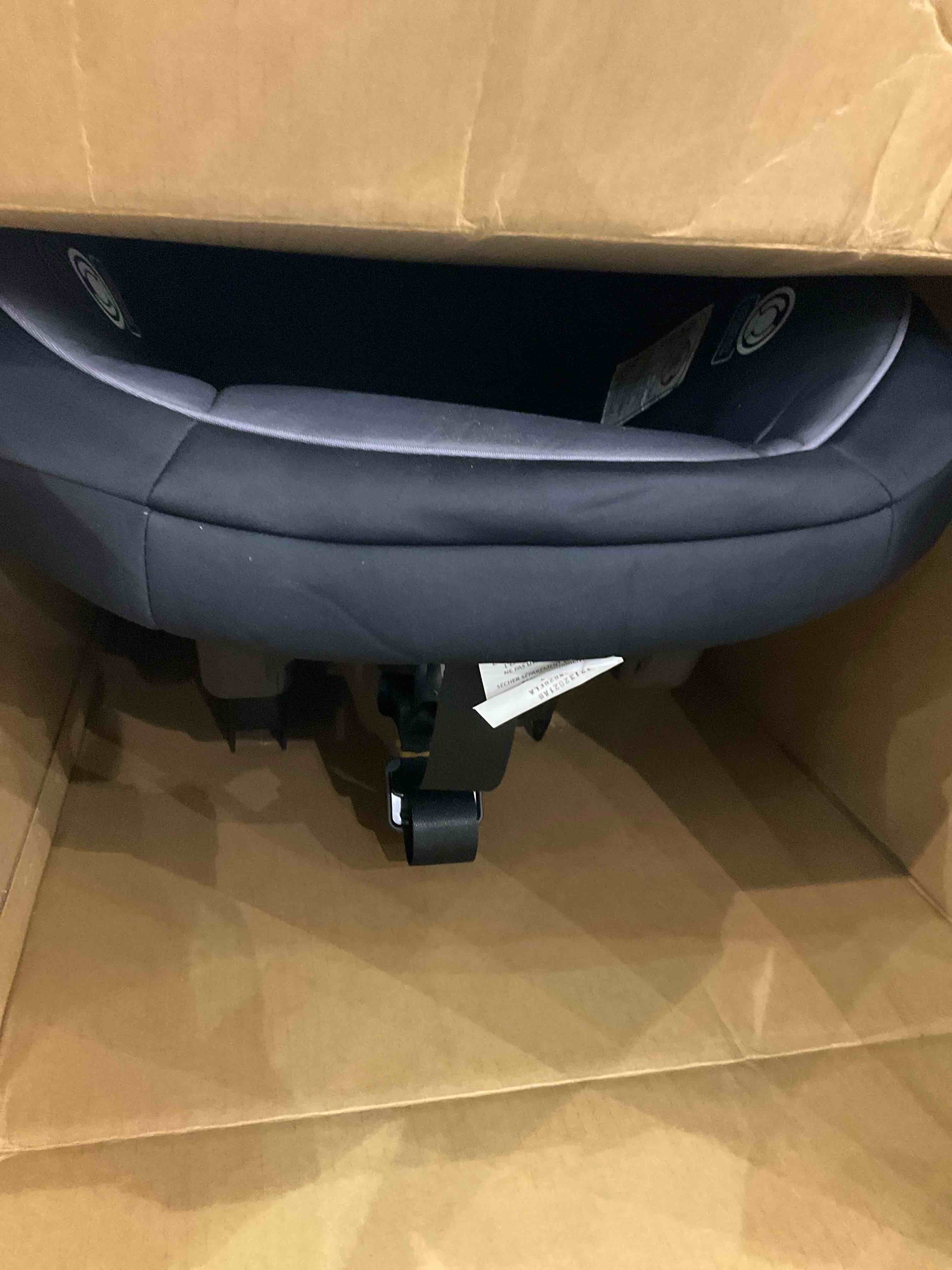 https://s3.amazonaws.com/lotting-images-prod/BargainHunt/EXS01708344_1714995740424.jpeg