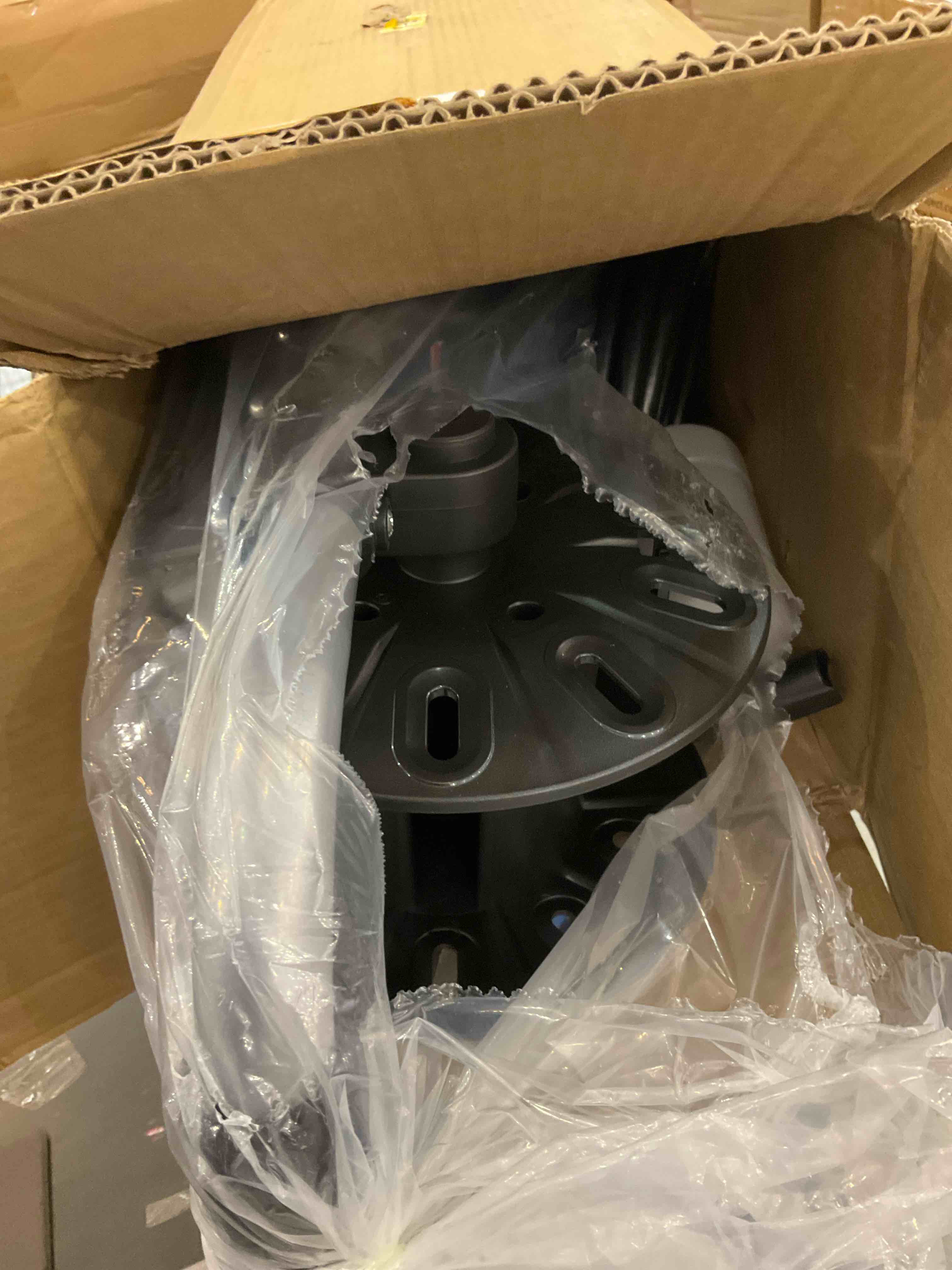 https://s3.amazonaws.com/lotting-images-prod/BargainHunt/EXS01708446_1715007625230.jpeg