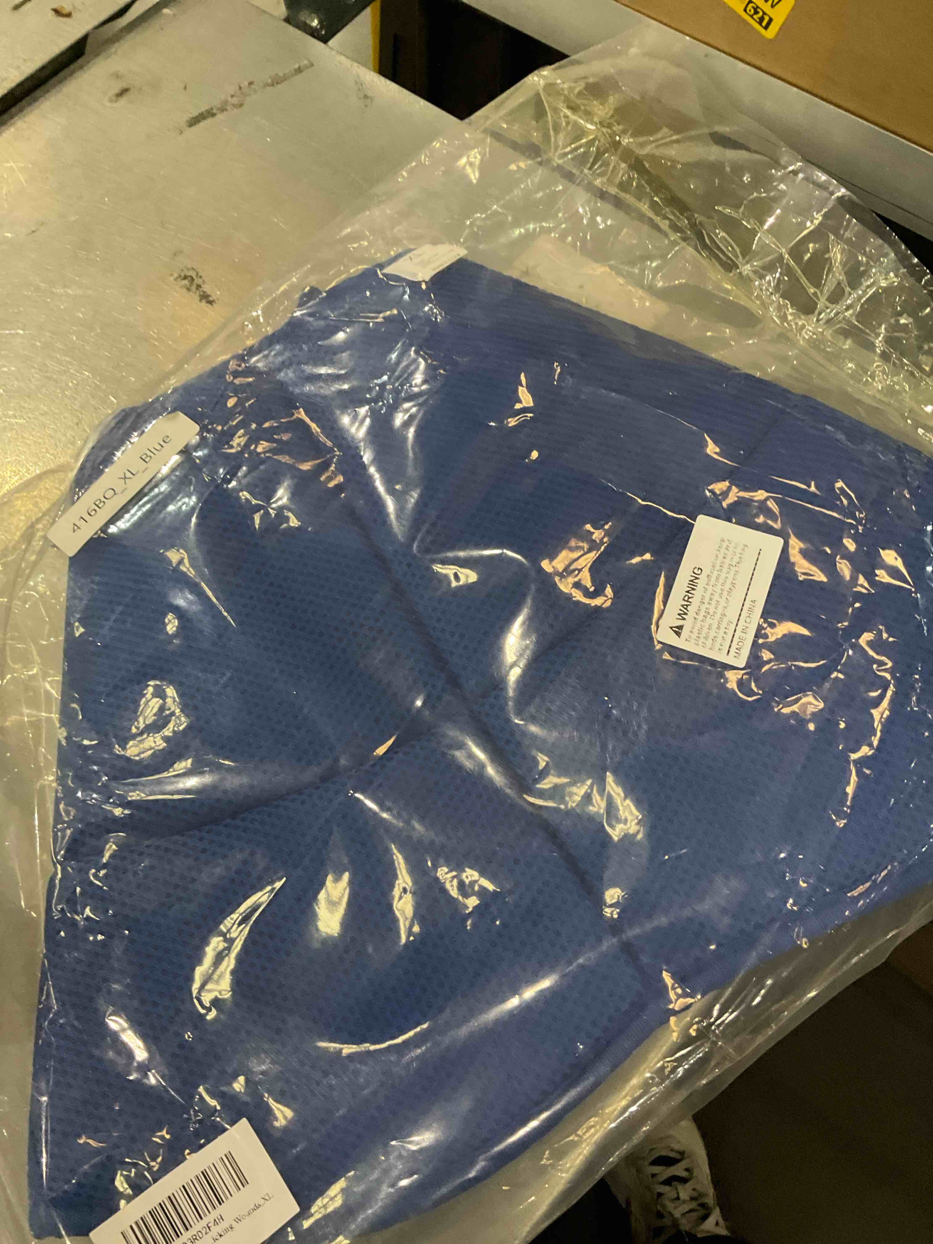 https://s3.amazonaws.com/lotting-images-prod/BargainHunt/EXS01708890_1715092505515.jpeg