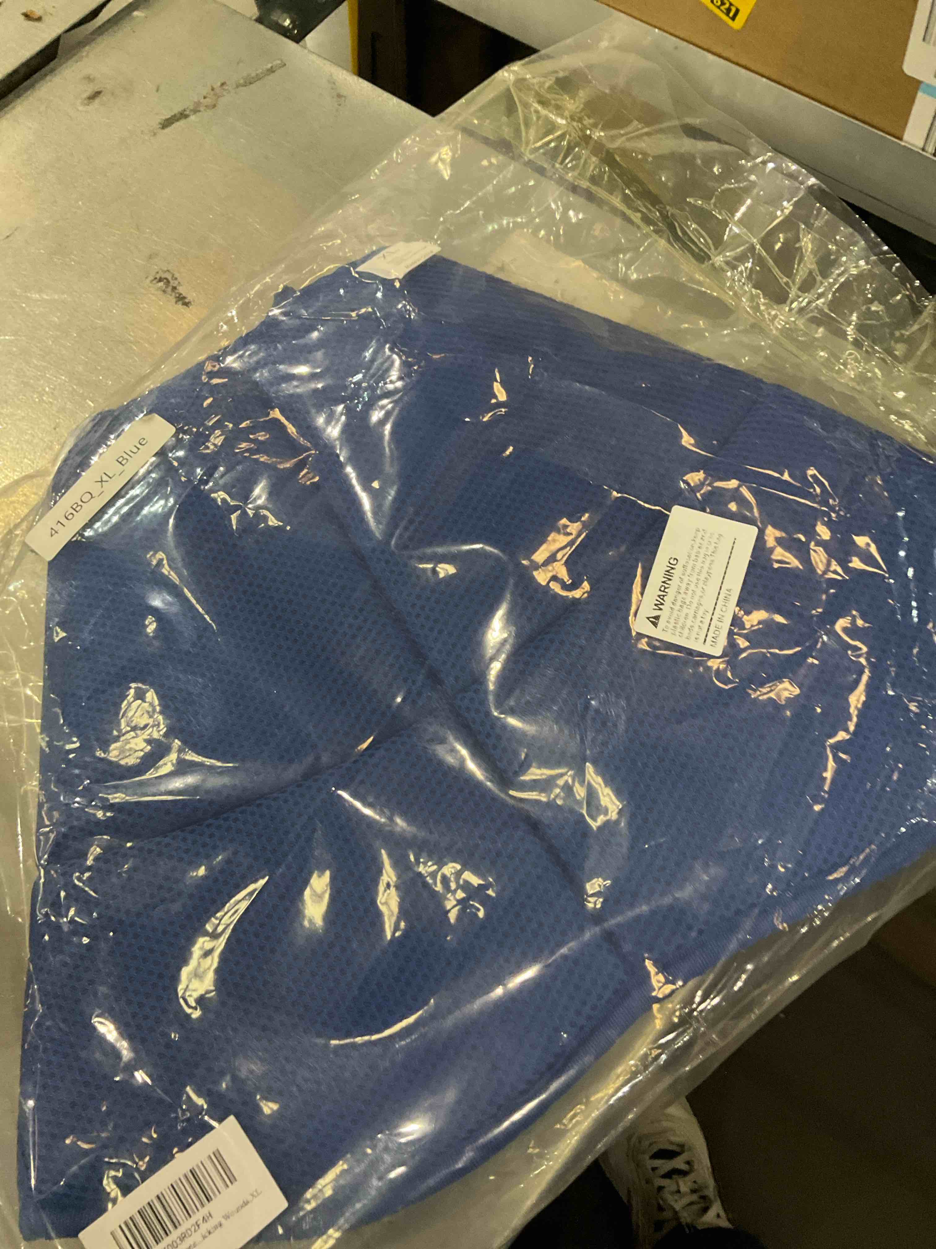 https://s3.amazonaws.com/lotting-images-prod/BargainHunt/EXS01708890_1715092506647.jpeg
