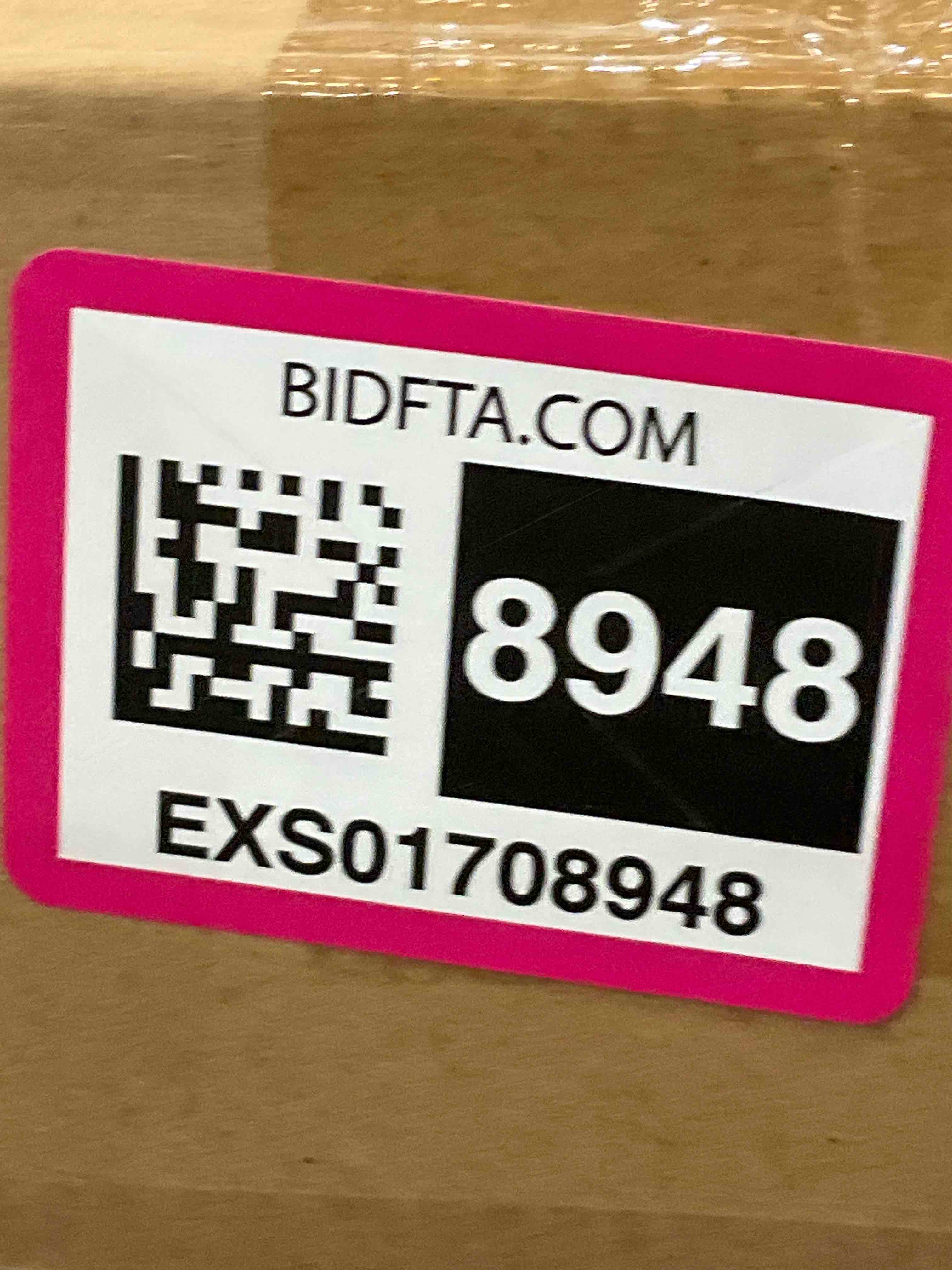 https://s3.amazonaws.com/lotting-images-prod/BargainHunt/EXS01708948_1715101099583.jpeg