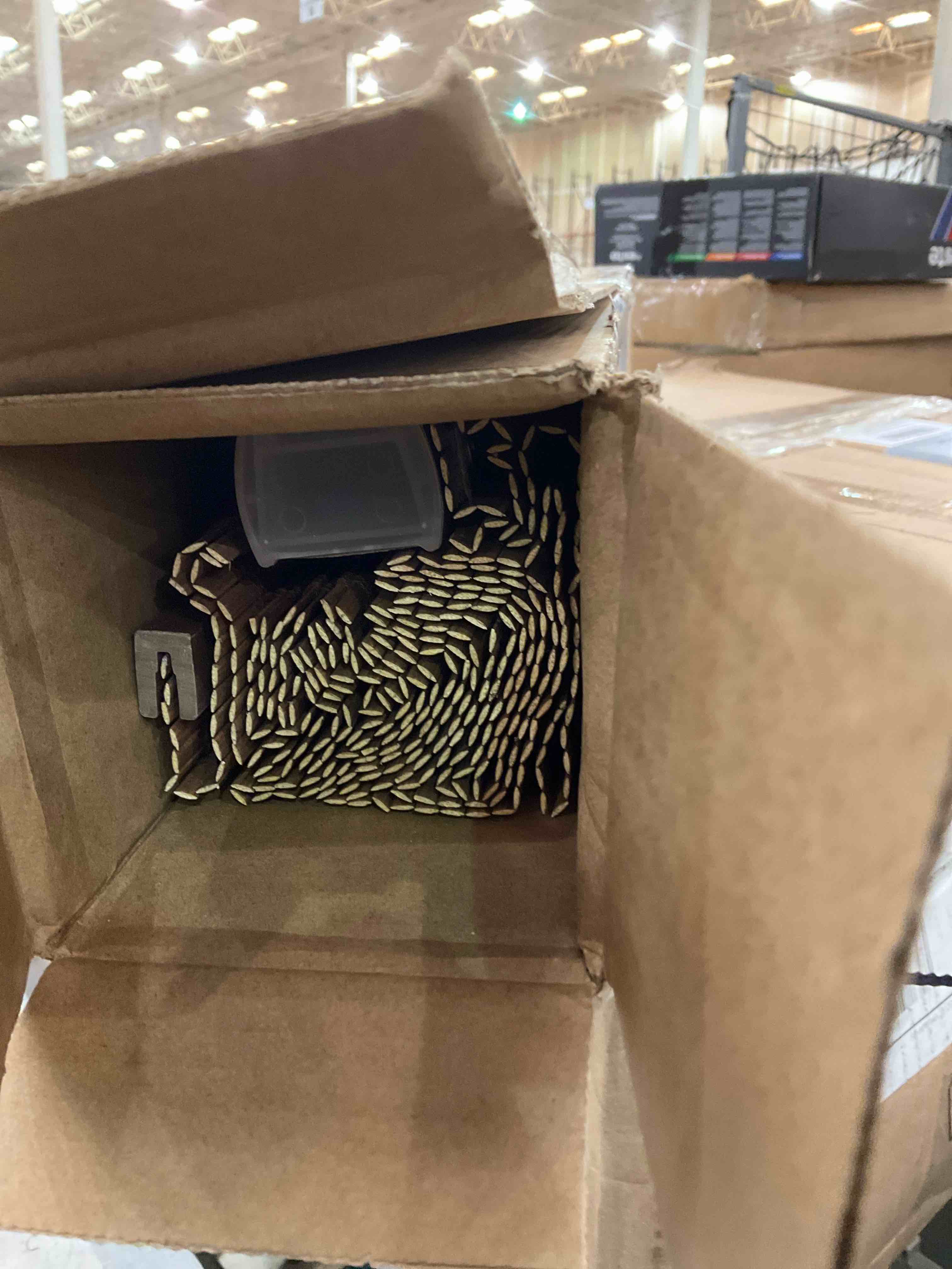 https://s3.amazonaws.com/lotting-images-prod/BargainHunt/EXS01708949_1715101152535.jpeg