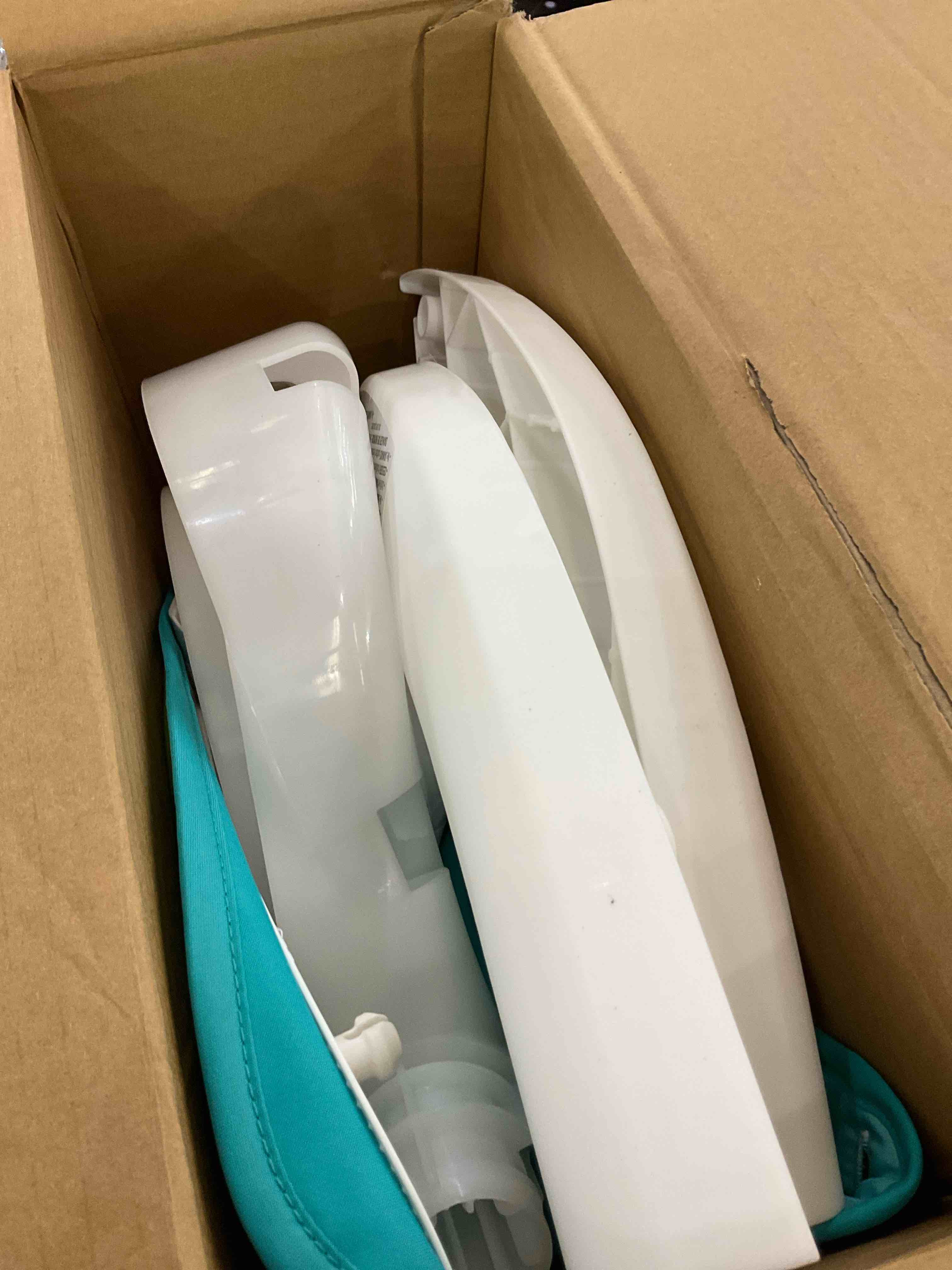 https://s3.amazonaws.com/lotting-images-prod/BargainHunt/EXS01708996_1715108024190.jpeg