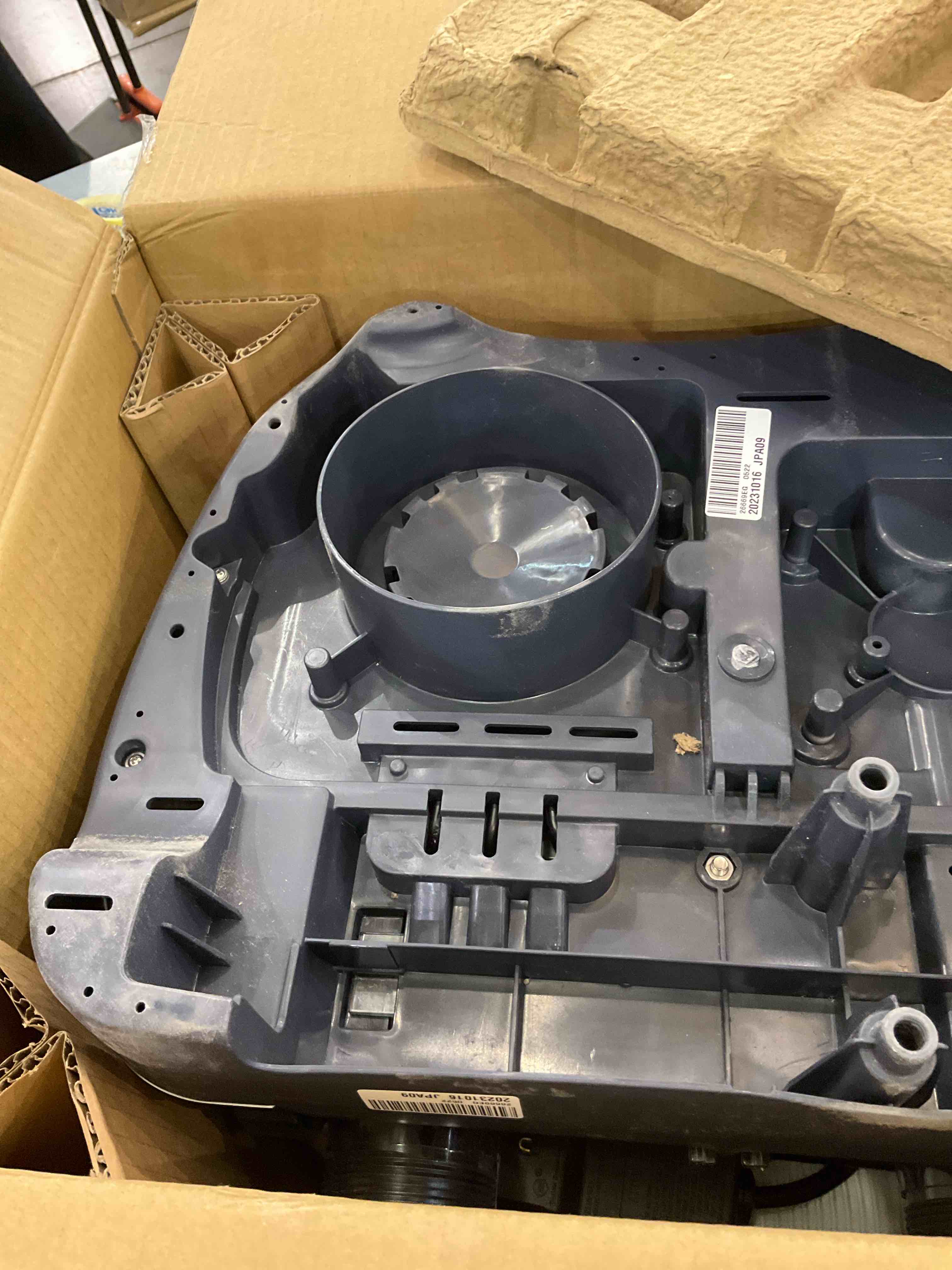 https://s3.amazonaws.com/lotting-images-prod/BargainHunt/EXS01708997_1715108118534.jpeg