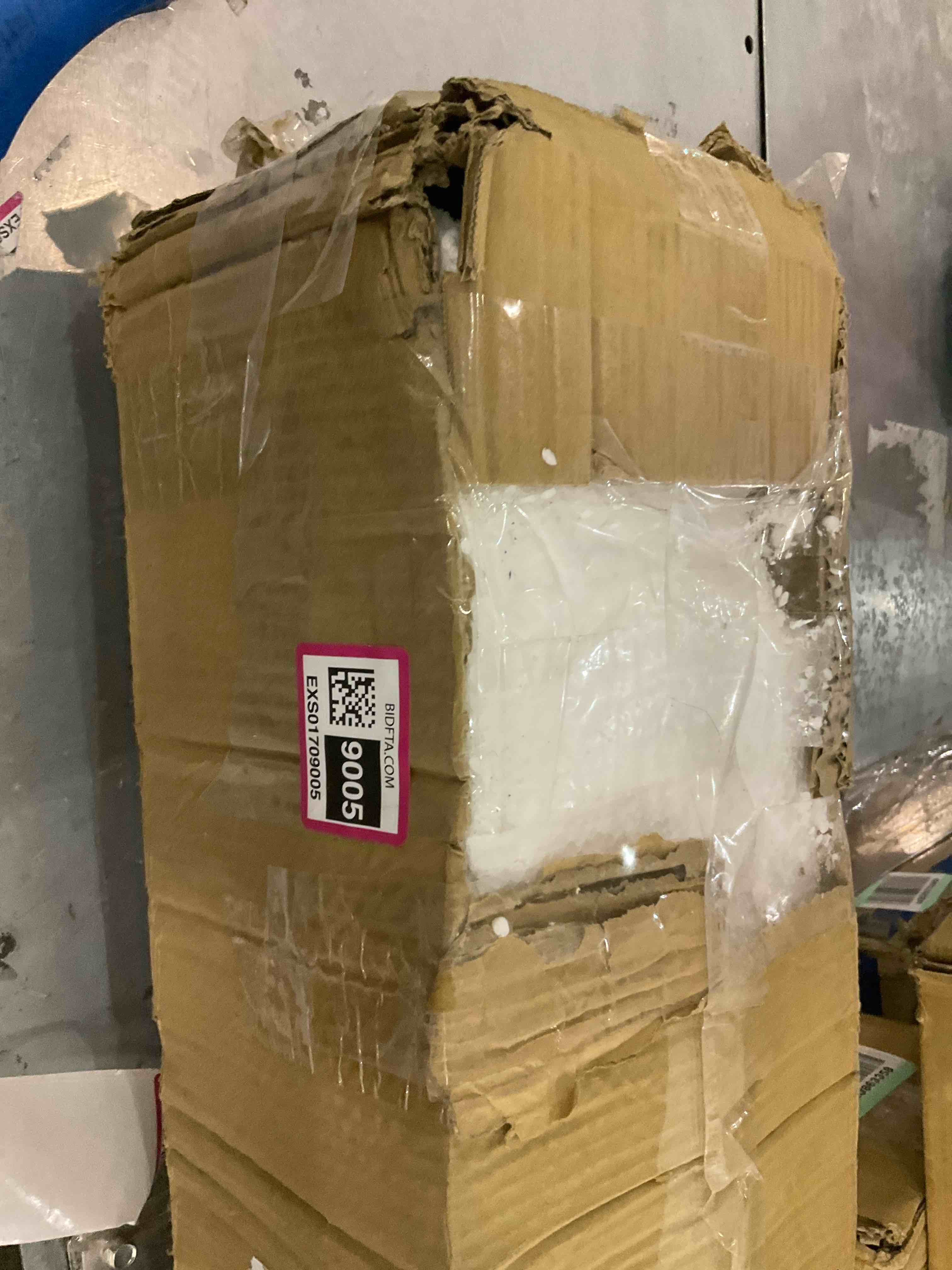 https://s3.amazonaws.com/lotting-images-prod/BargainHunt/EXS01709005_1713268453515.jpeg