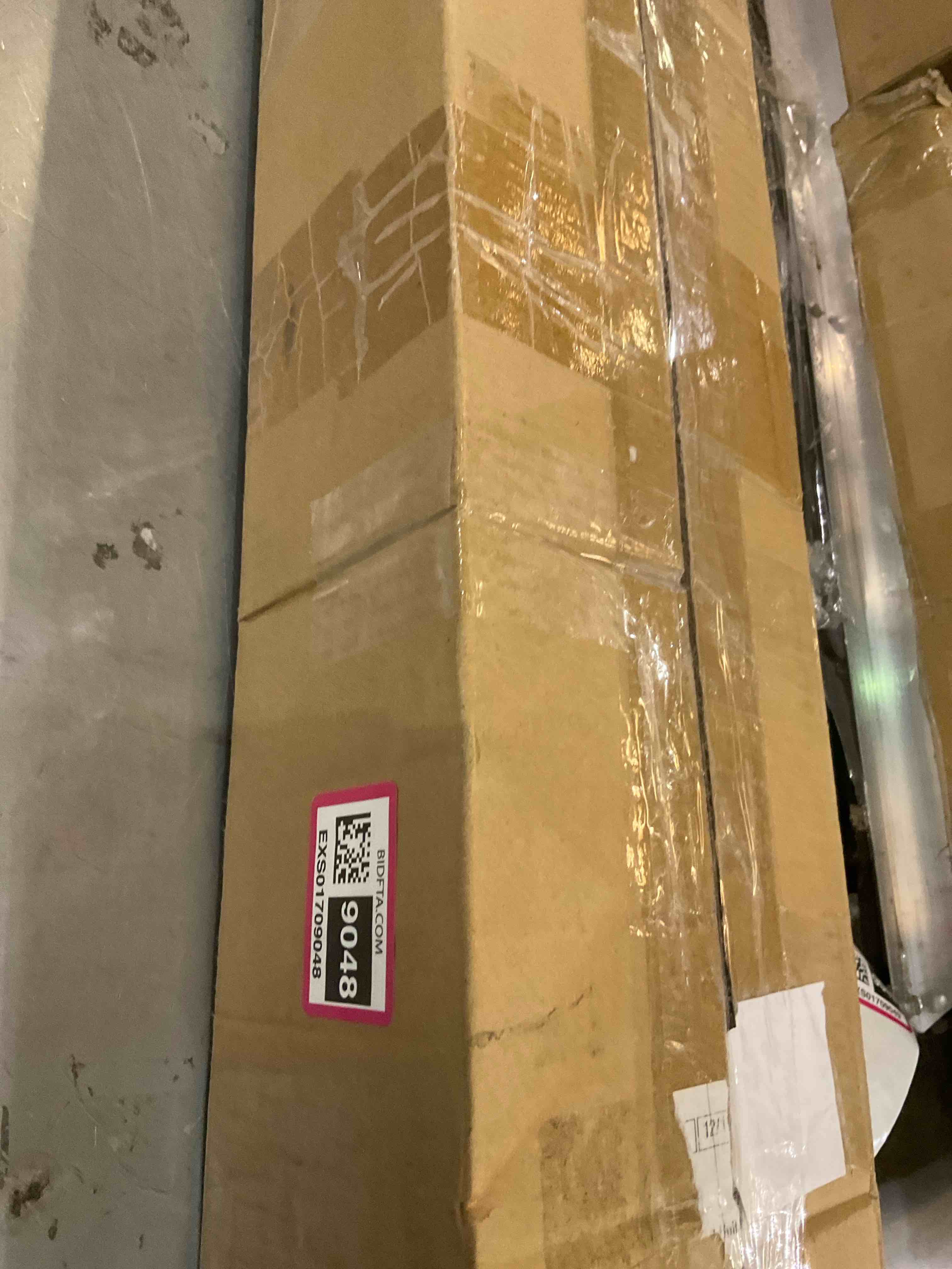 https://s3.amazonaws.com/lotting-images-prod/BargainHunt/EXS01709048_1713282053884.jpeg