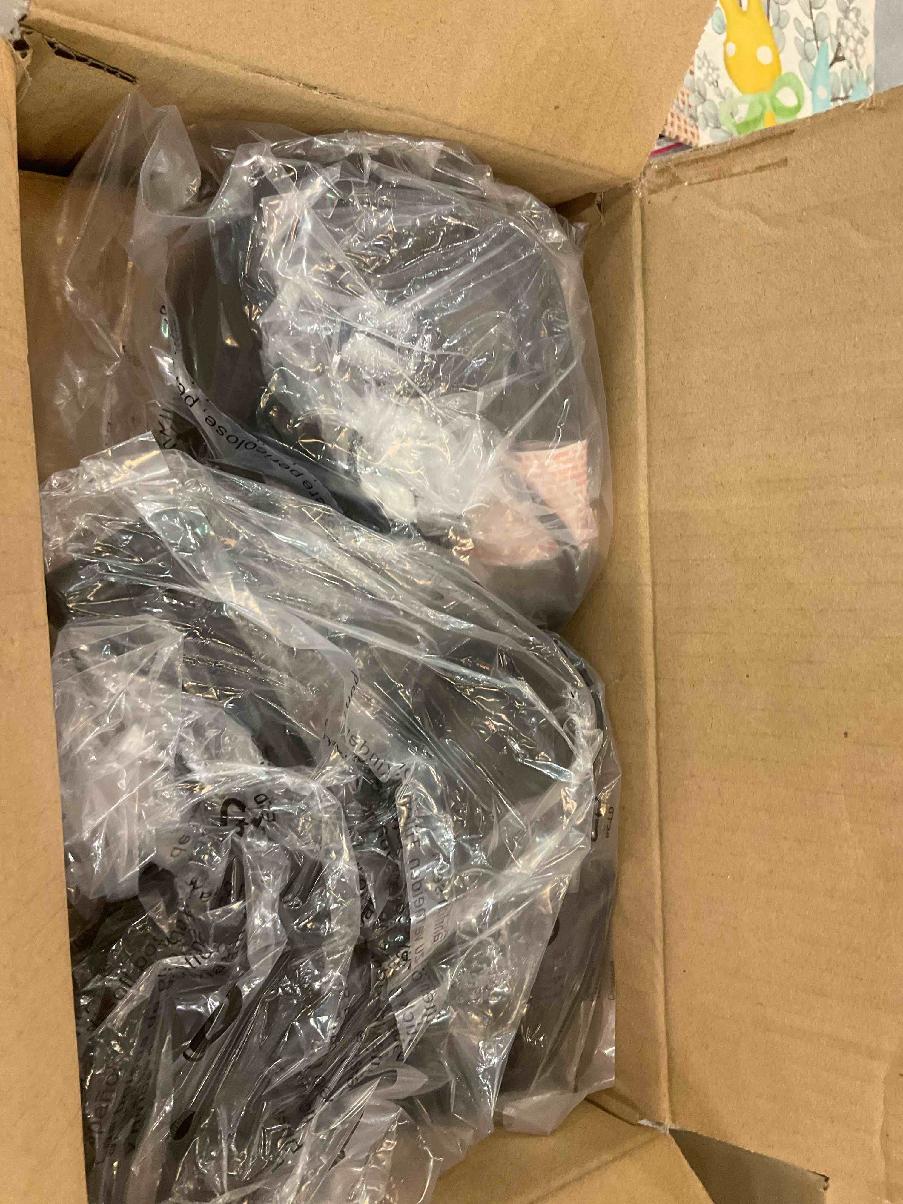 https://s3.amazonaws.com/lotting-images-prod/BargainHunt/EXS01709076_1713291885684.jpeg