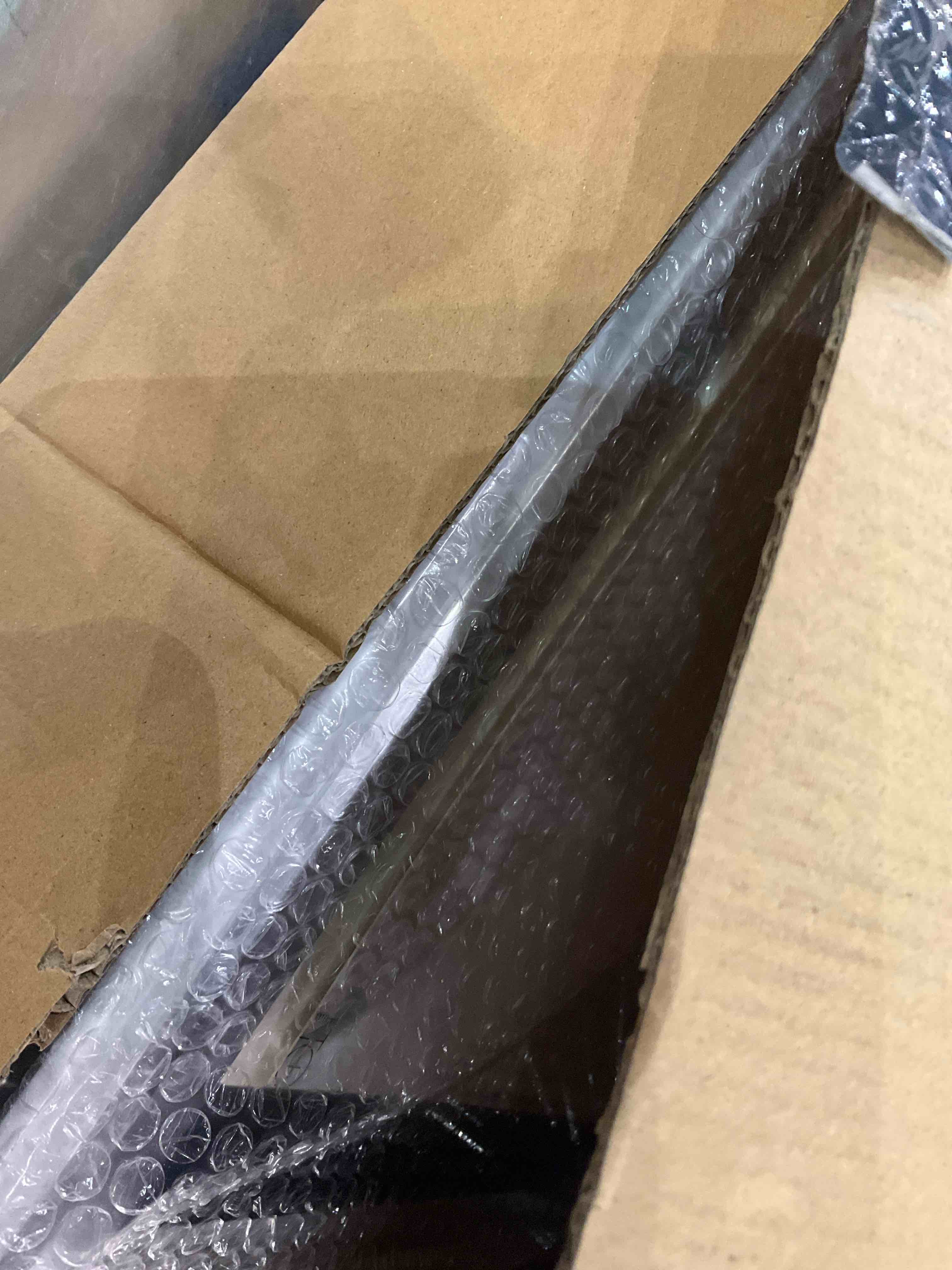 https://s3.amazonaws.com/lotting-images-prod/BargainHunt/EXS01709504_1713354362189.jpeg