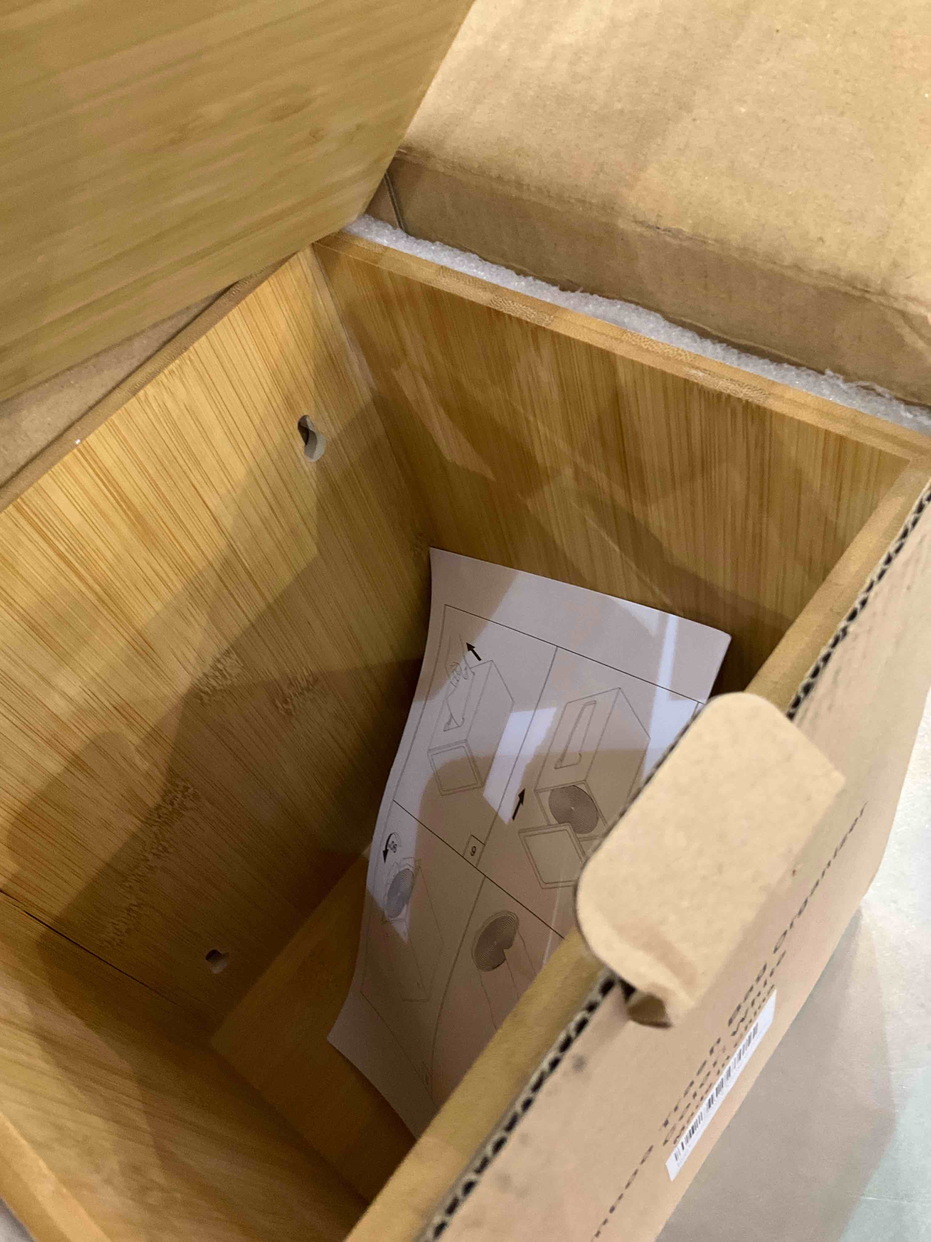 https://s3.amazonaws.com/lotting-images-prod/BargainHunt/EXS01709554_1713375636412.jpeg