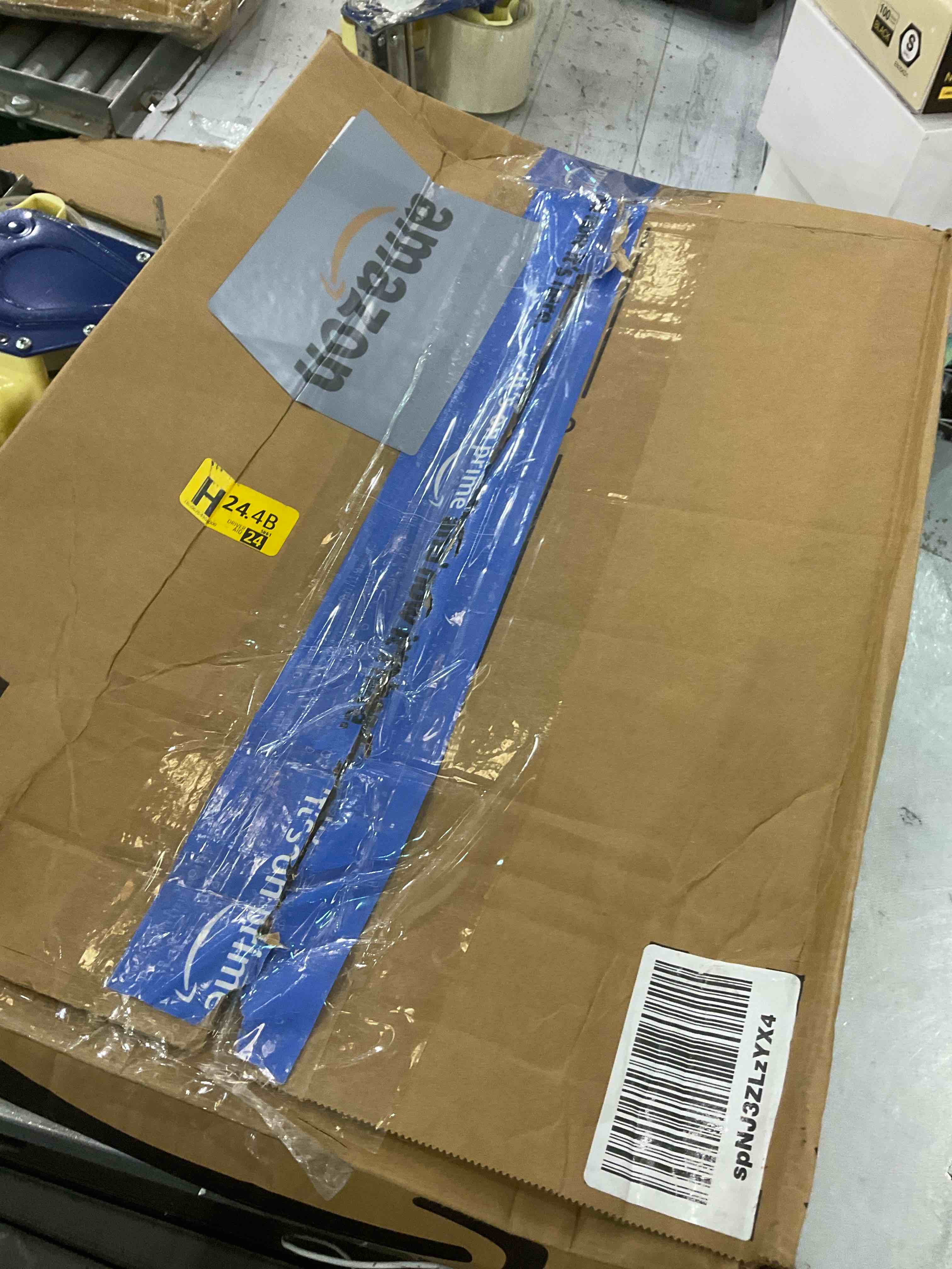 https://s3.amazonaws.com/lotting-images-prod/BargainHunt/EXS01709651_1713451141599.jpeg