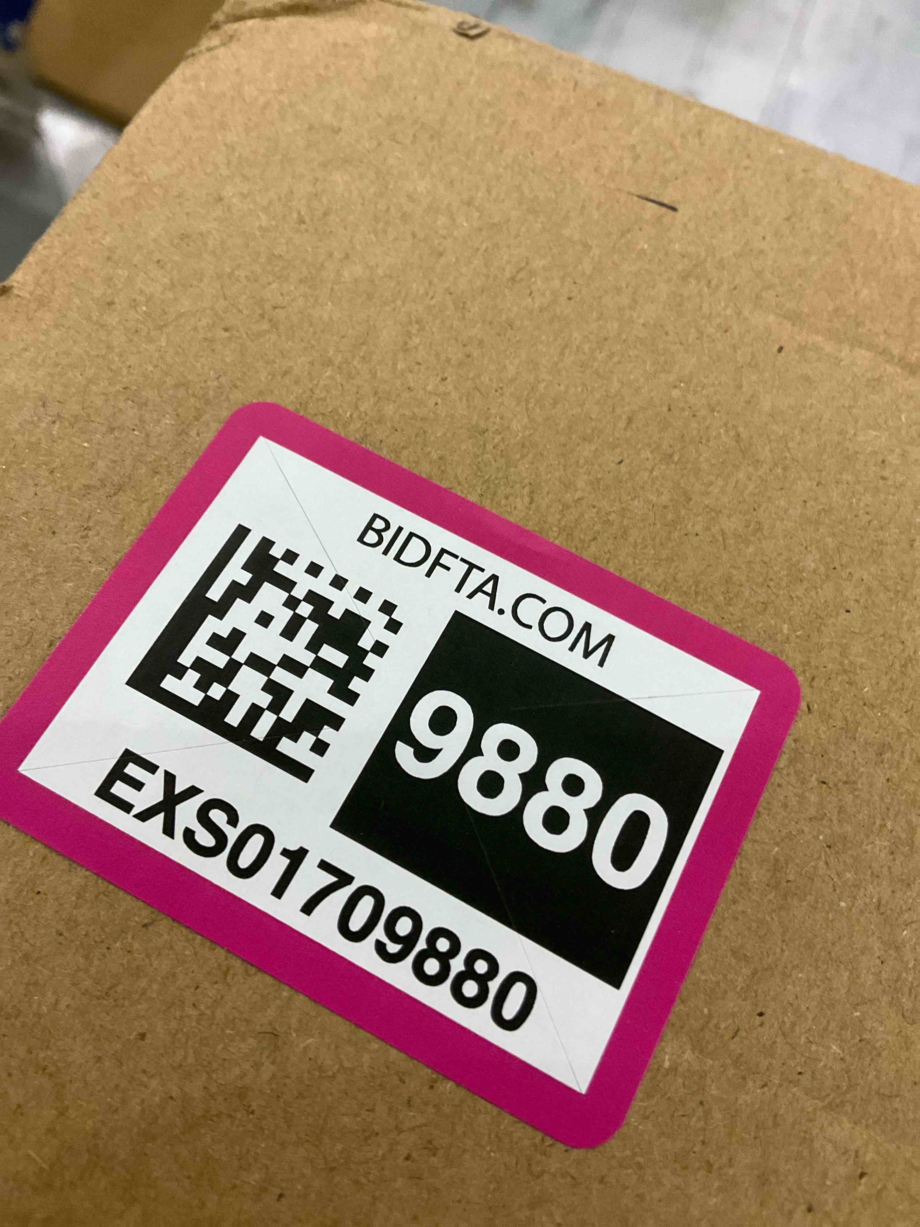 https://s3.amazonaws.com/lotting-images-prod/BargainHunt/EXS01709880_1713788556245.jpeg