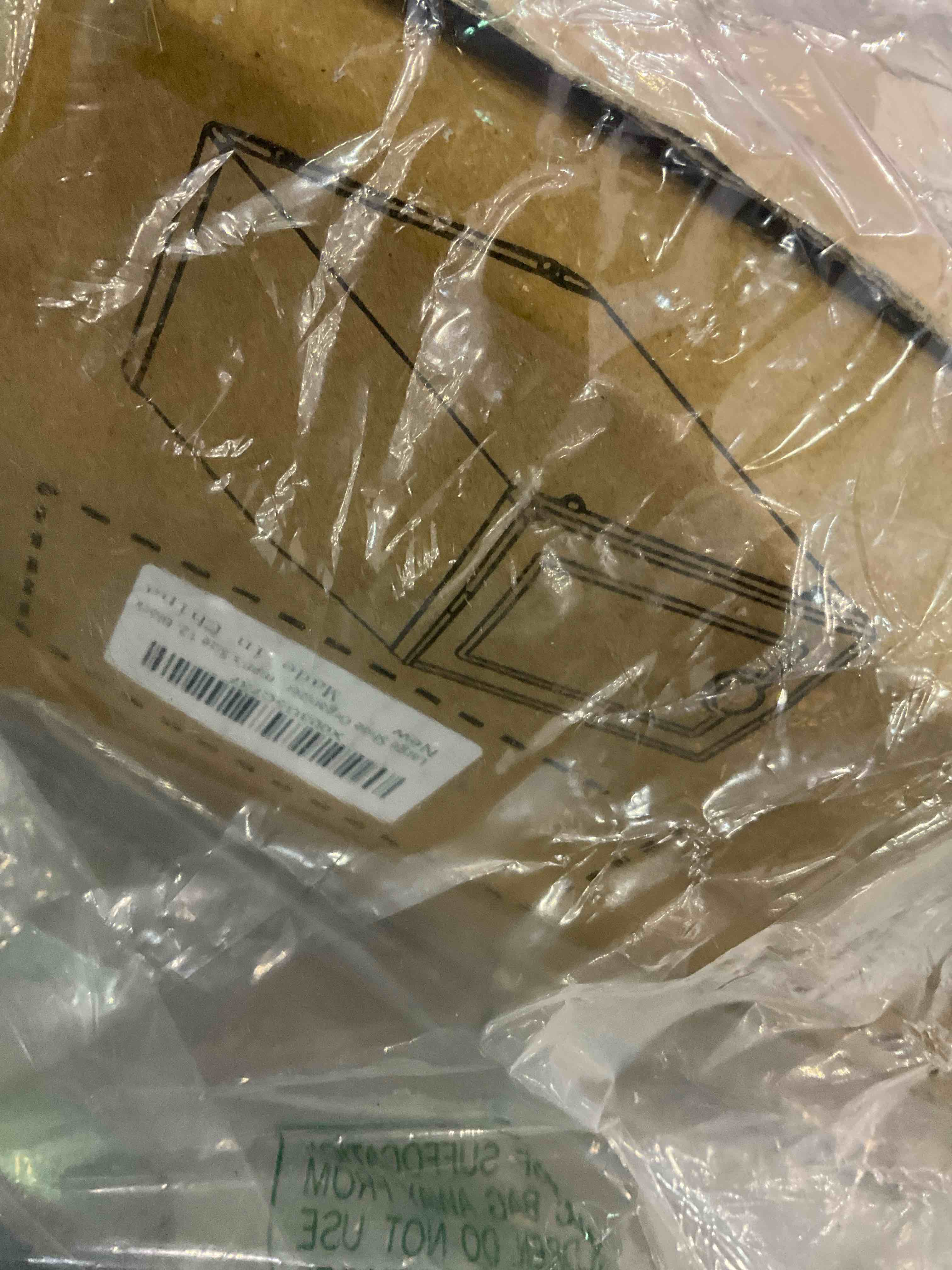 https://s3.amazonaws.com/lotting-images-prod/BargainHunt/EXS01709882_1713788898311.jpeg