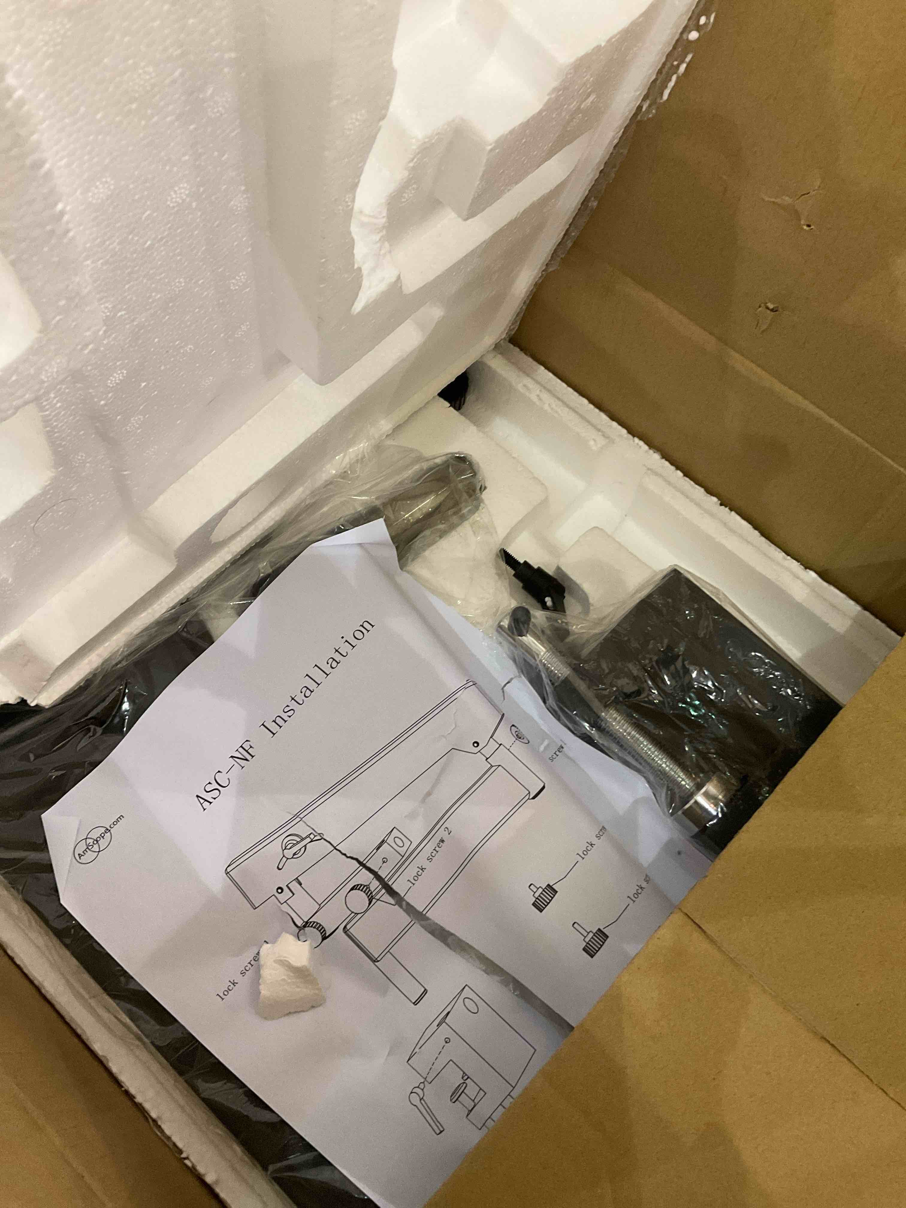 https://s3.amazonaws.com/lotting-images-prod/BargainHunt/EXS01709888_1713790373460.jpeg