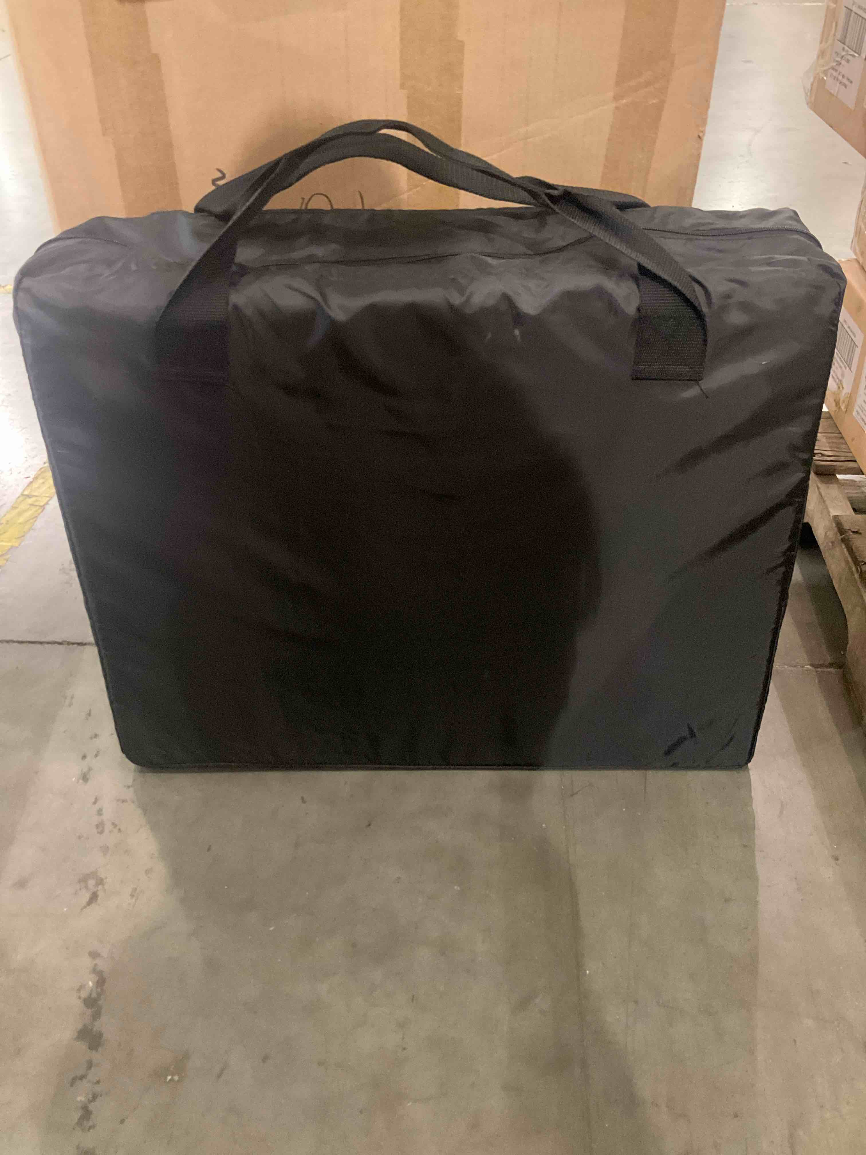 https://s3.amazonaws.com/lotting-images-prod/BargainHunt/EXS02071055_1723840370158.jpeg