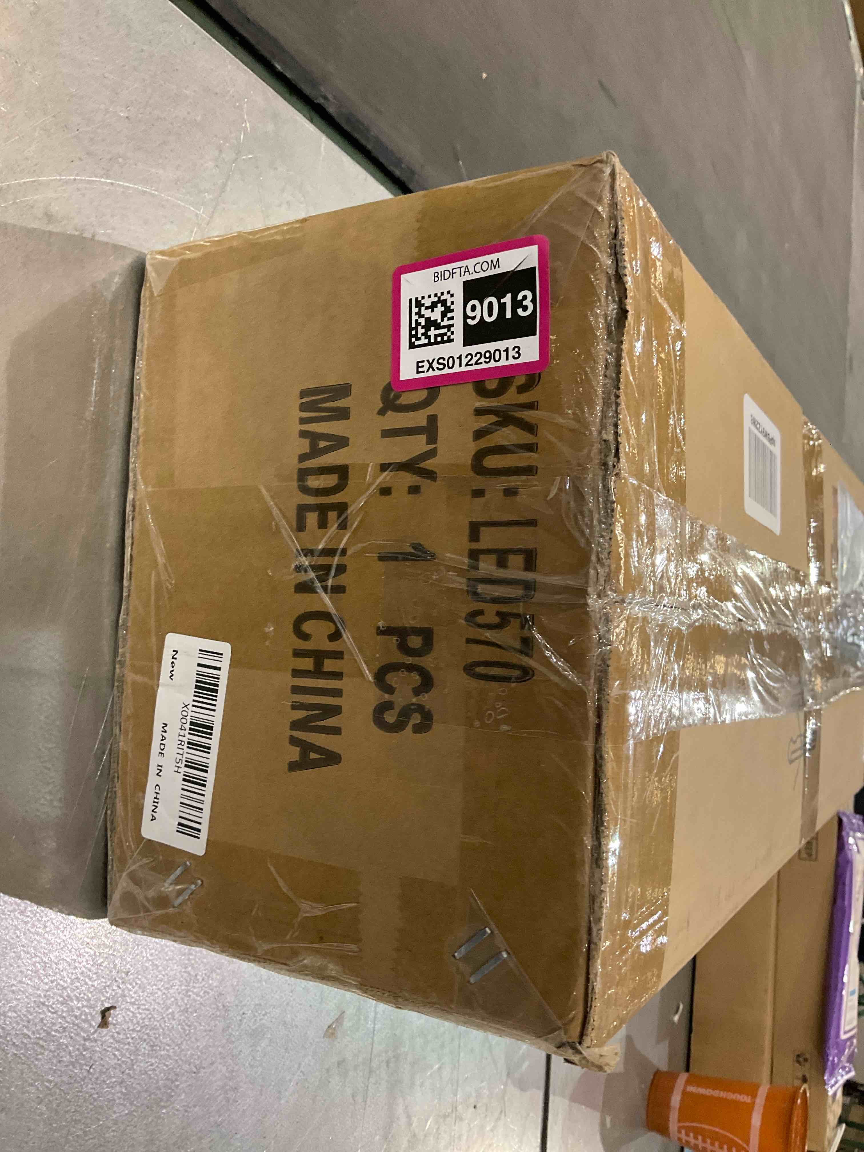 https://s3.amazonaws.com/lotting-images-prod/BargainHunt/X0041RIT5H_1710529632546.jpeg