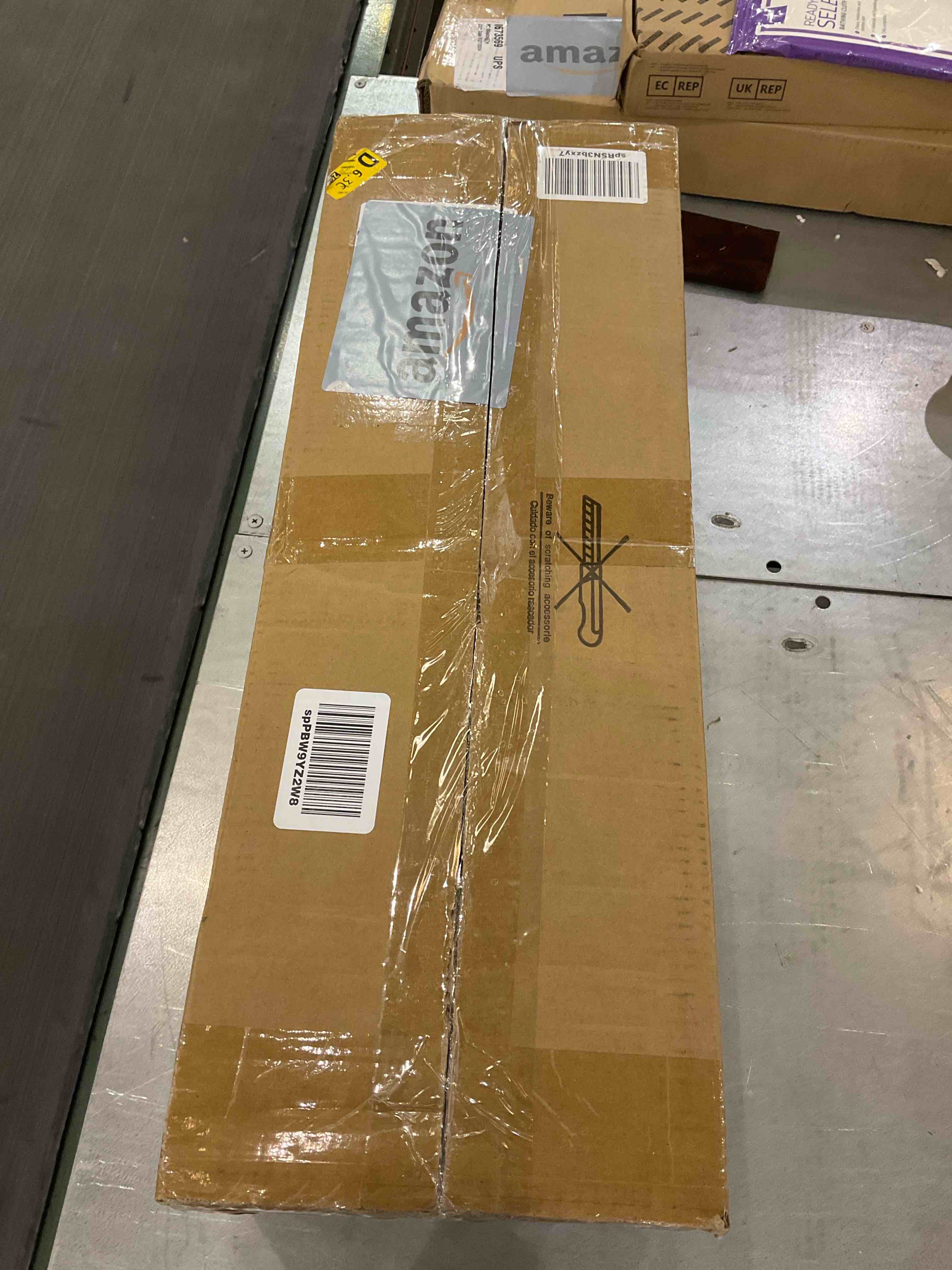 https://s3.amazonaws.com/lotting-images-prod/BargainHunt/X0041RIT5H_1710529634604.jpeg