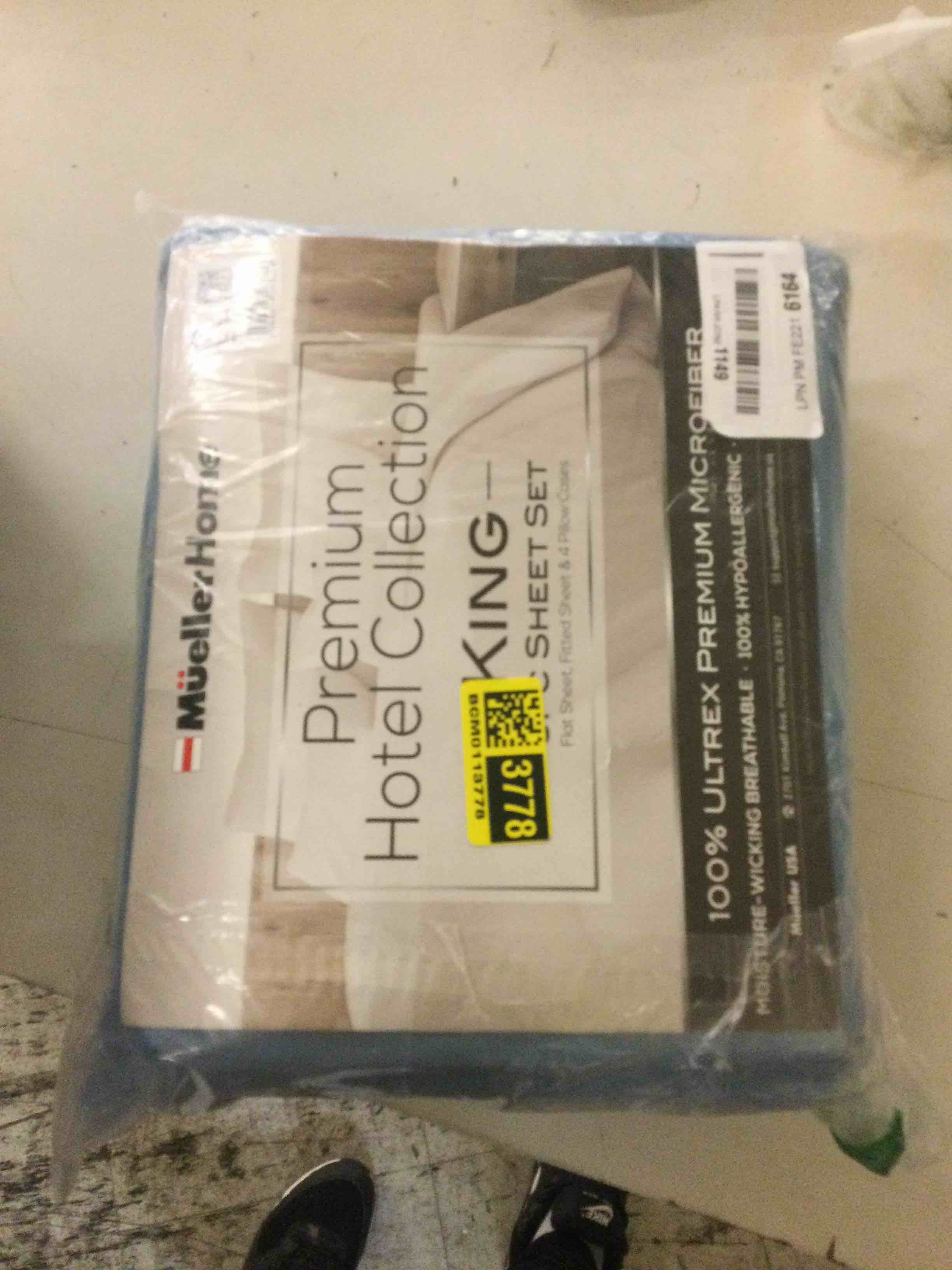 Condition photo showing Good Condition for Mueller Ultratemp King Size Sheets Set, Super Soft 1800, 6 Piece, Deep Pocket up to 16" Bed Sheets, Transfers Heat, Breathes Better, Hypoallergenic, Wrinkle, Denim
