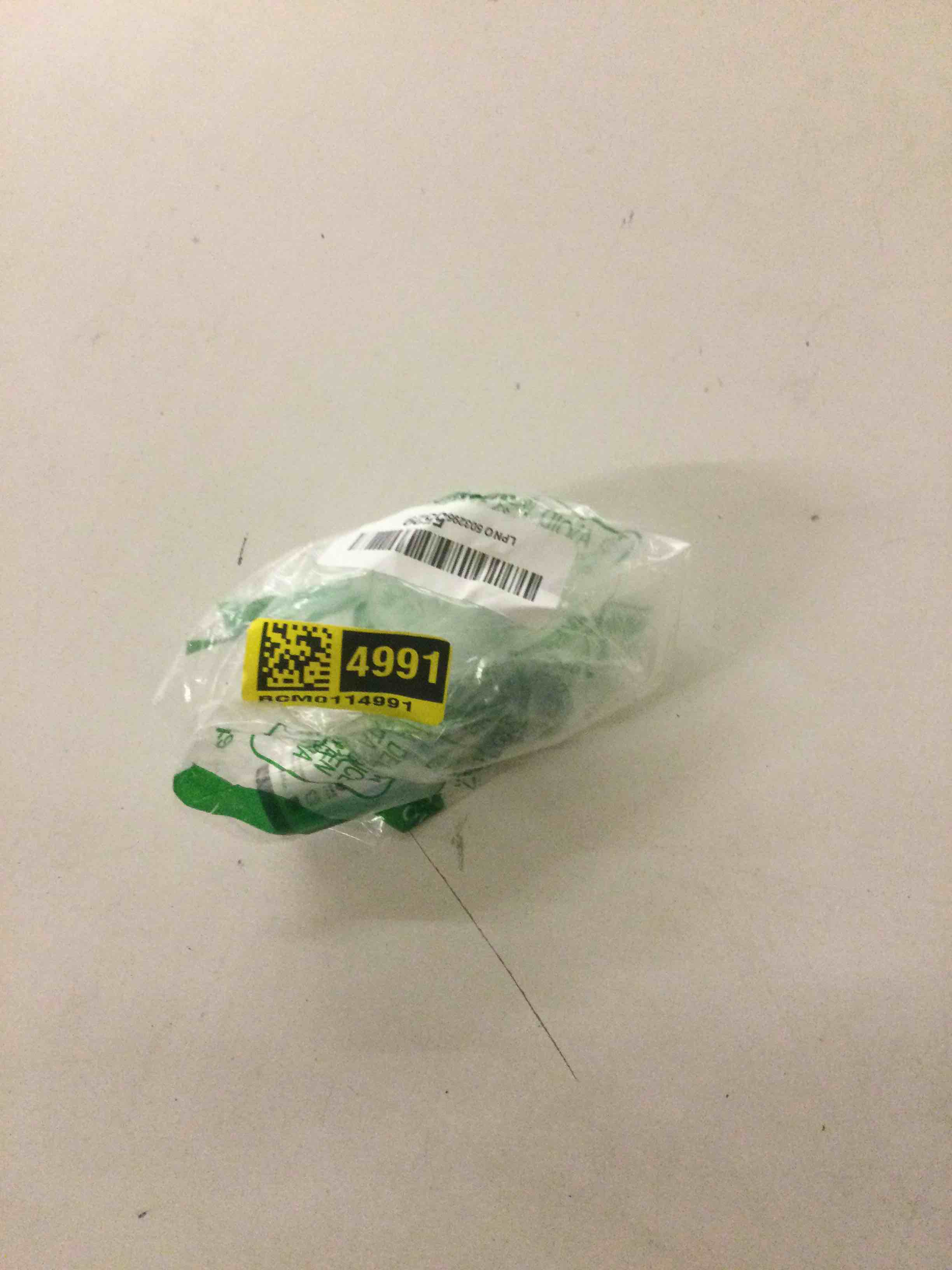 Condition photo showing New/Like New for UpNature Peppermint Essential Oil