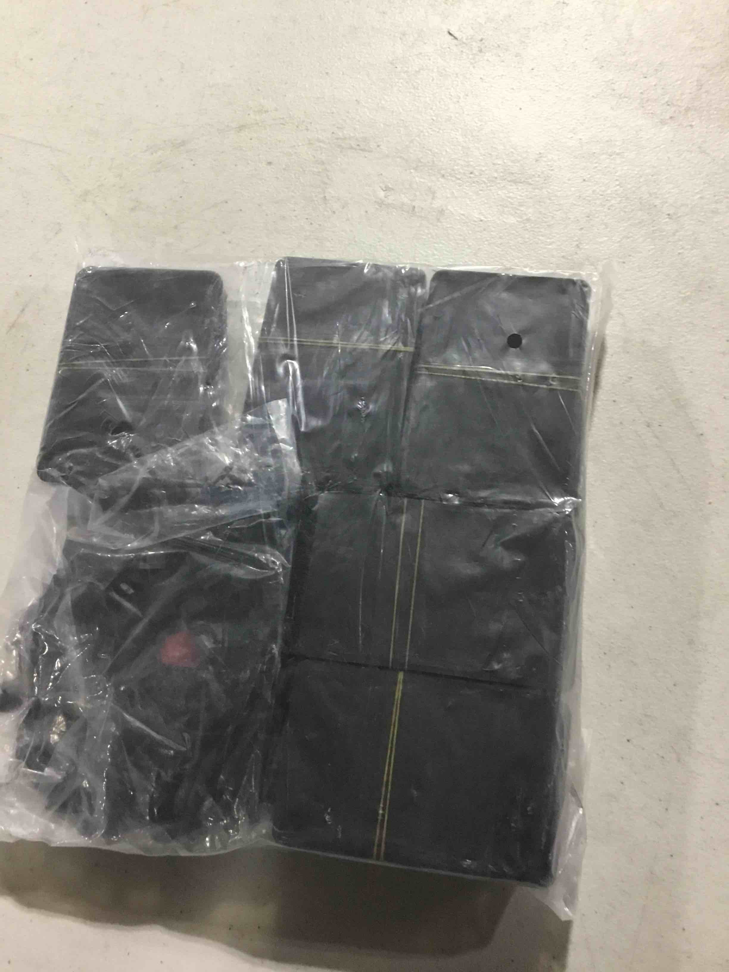 Condition photo showing Good Condition for 500 Pack Blank Hang Tags with String and Fasteners, 2 x 3.5 in Cardstock Paper Tags for Labeling, Pricing, and Gifting - Kraft black Tag for Retail, Clothing, Gifts, and Craft Projects